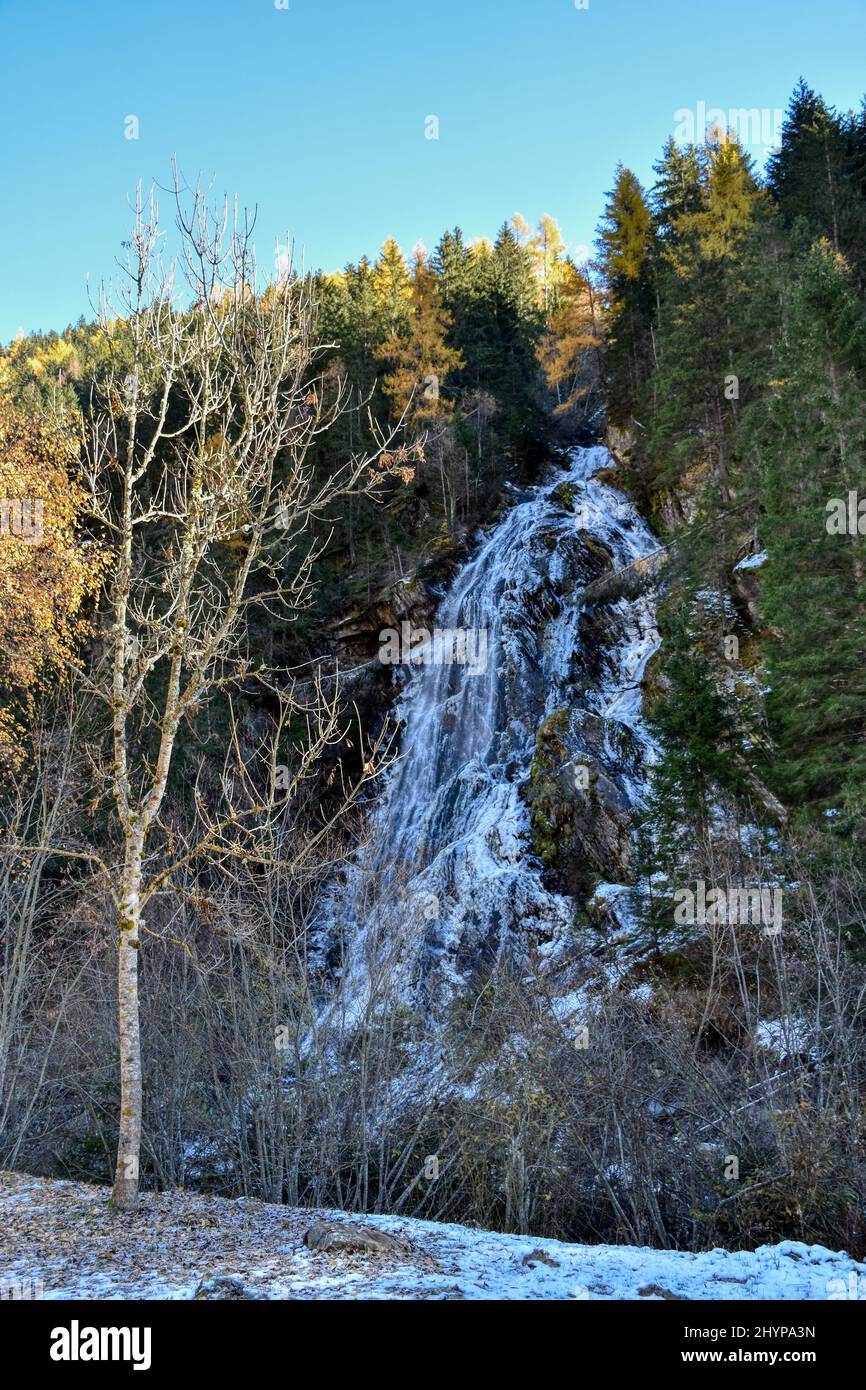 Wasserfall, Schleierfall, Staniskabach, Bach, Gebirgsbach, Schlucht, Waldschlucht, Staniska, gefroren, hiver, Kalserbach, EIS, véréiste, Kalser Tal, W Banque D'Images