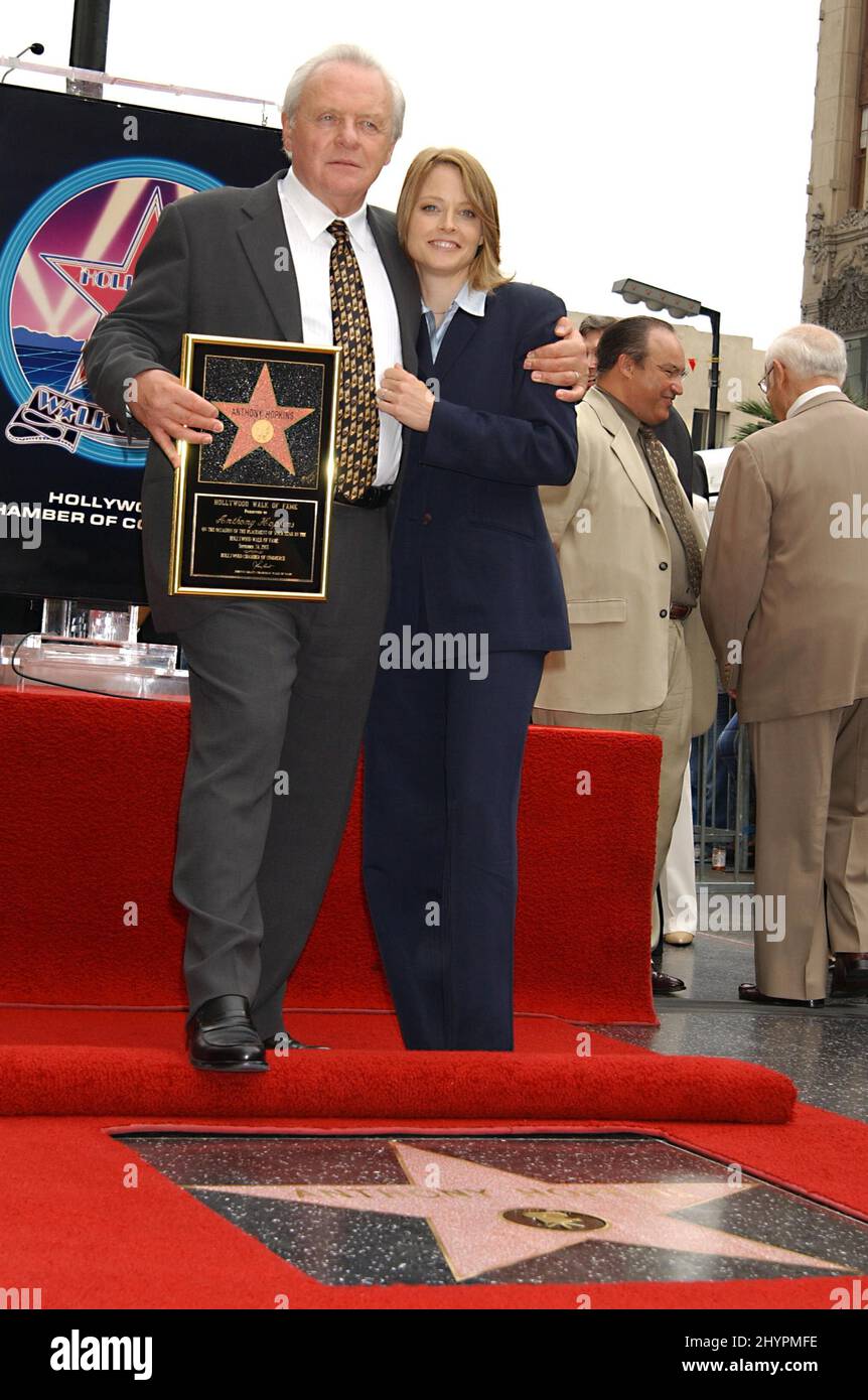 JODIE FOSTER ASSISTE À LA CÉRÉMONIE DU « ANTHONY HOPKINS HOLLYWOOD WALK OF FAME STAR ». IMAGE : PRESSE BRITANNIQUE Banque D'Images