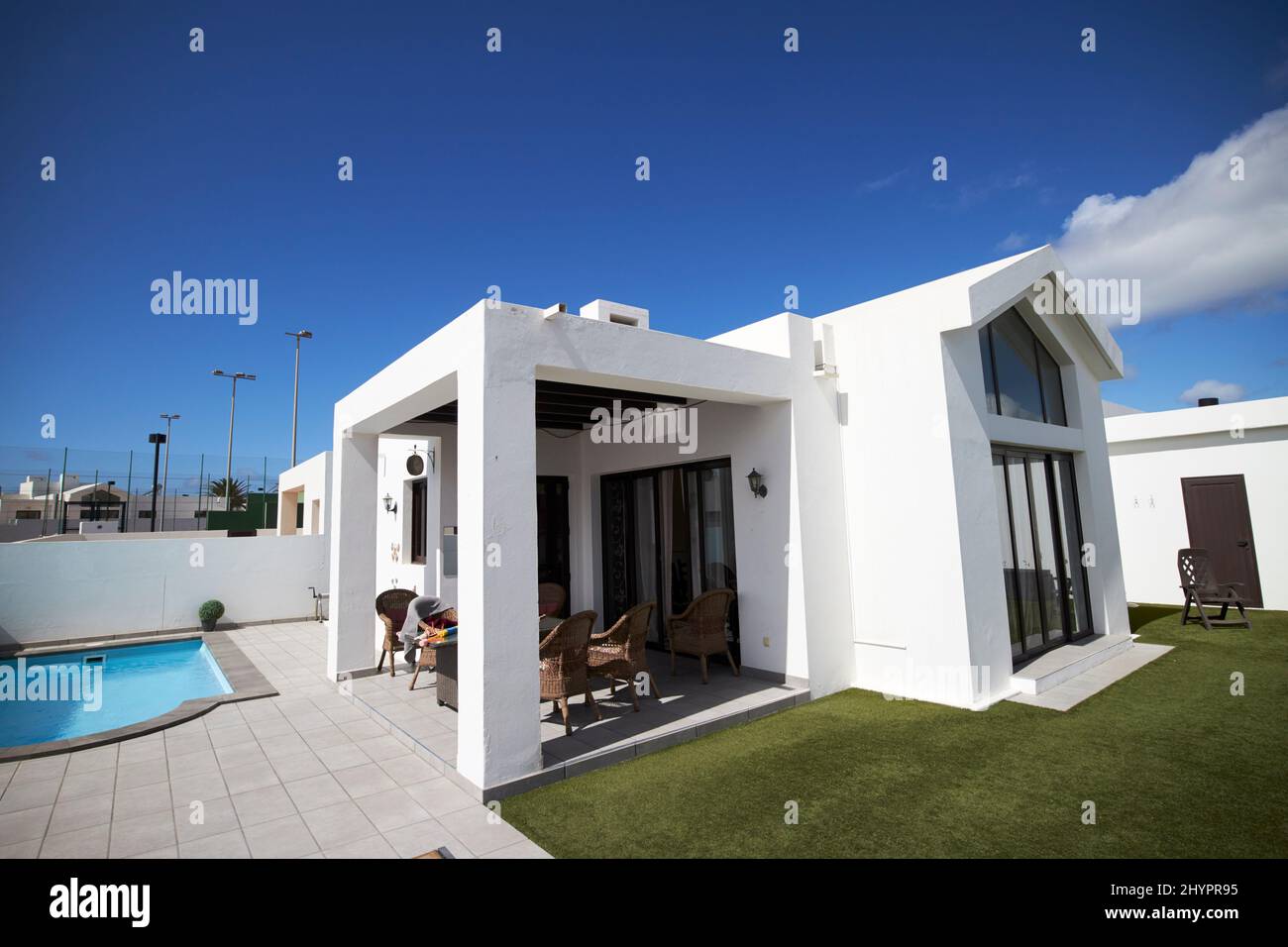 petite villa touristique d'un étage dans un complexe résidentiel playa blanca lanzarote, îles canaries, espagne Banque D'Images