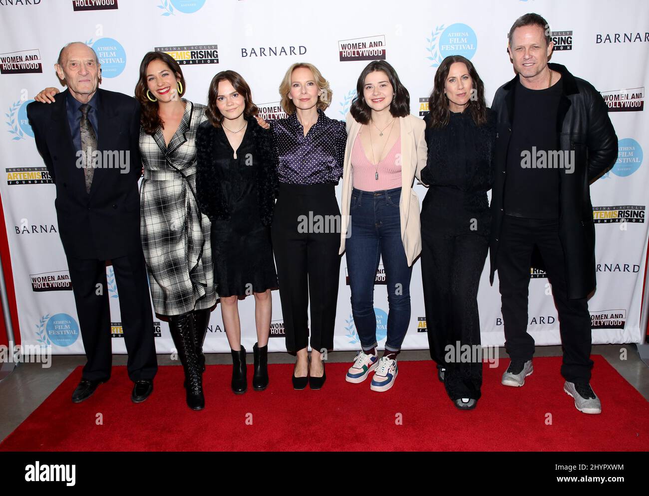 Stan Carp, Lola Kirke, Oona Laurence, Amy Ryan, Molly Brown, Miriam Shor & Dean Winters participant à la première « Lost Girls » de New York tenue à l'événement Diana Oval du Centre Diana Banque D'Images