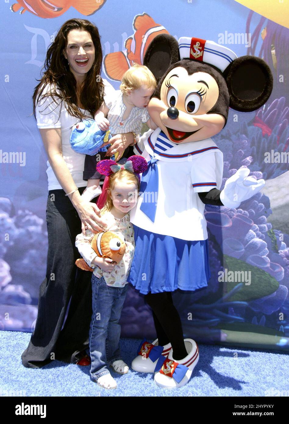 Brooke Shields participe à l'ouverture du « Finding Nemo Submarine Voyage » à Disneyland. Photo : presse britannique Banque D'Images