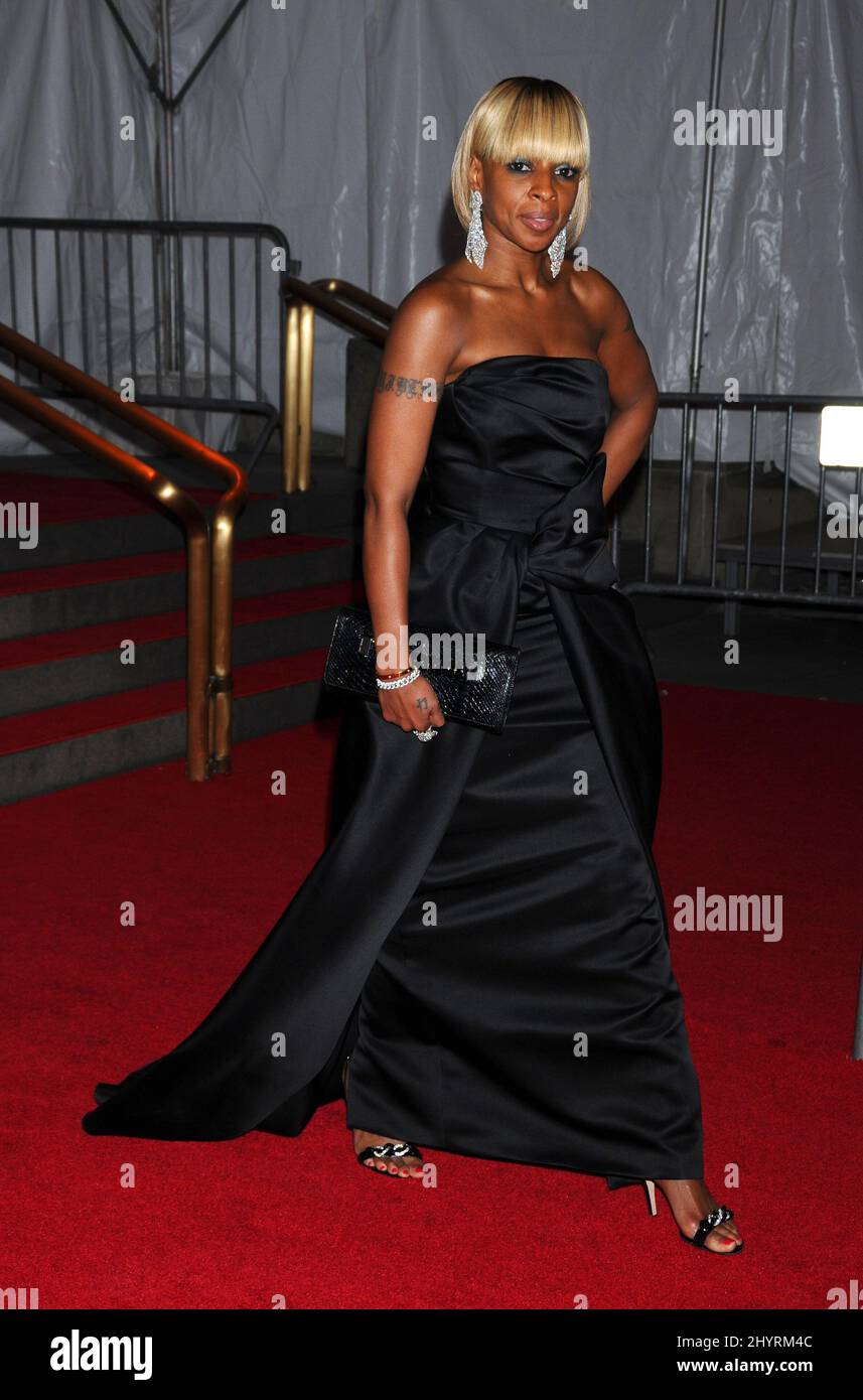 Mary J. Blige arrivée au Gala du Costume Institute qui a eu lieu au Metropolitan Museum de New York. Banque D'Images