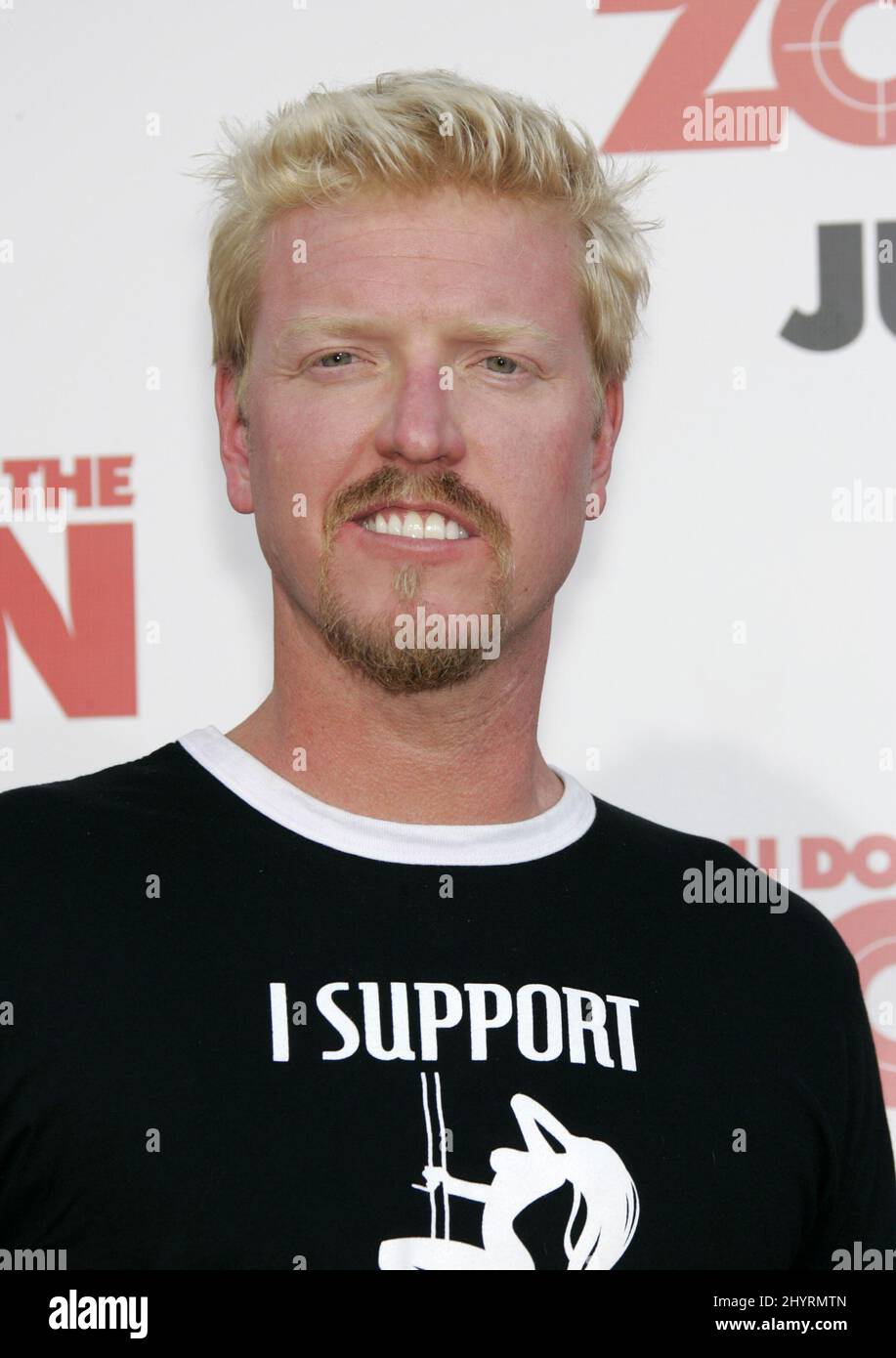 Jake Busey arrivant à ' vous ne vous gâchez pas avec la première Zohan ' qui a eu lieu au Grauman's Chinese Theatre à Los Angeles. Banque D'Images