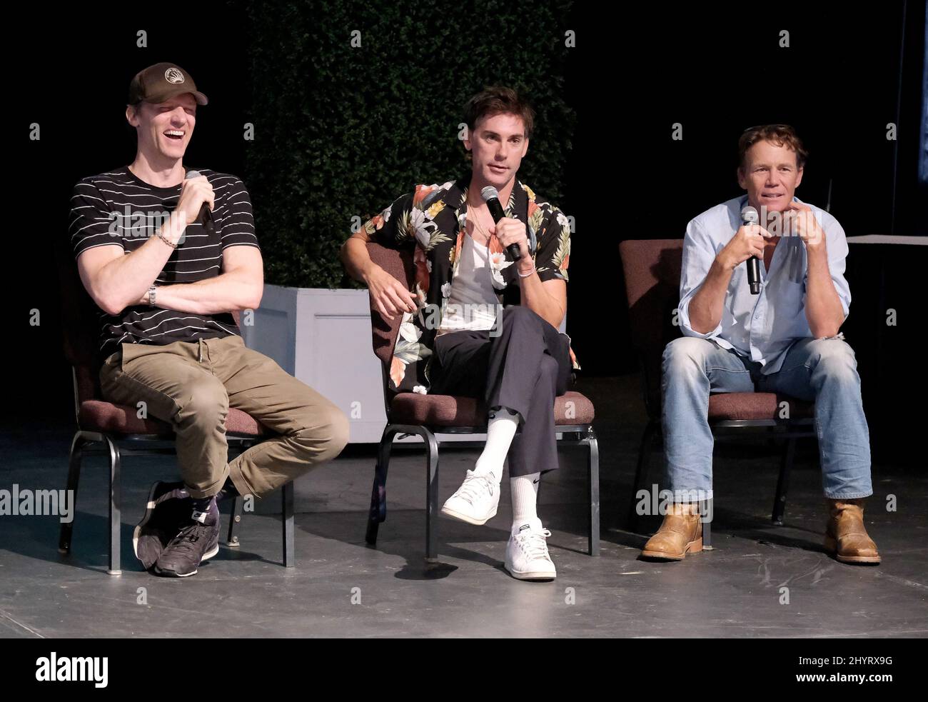 Teddy Sears, Drew Fuller et Brian Krause à l'ouverture de RomaDrama LIVE! Fan Convention tenue à l'usine de Franklin le 30 juillet 2021 à Franklin, TN. Banque D'Images