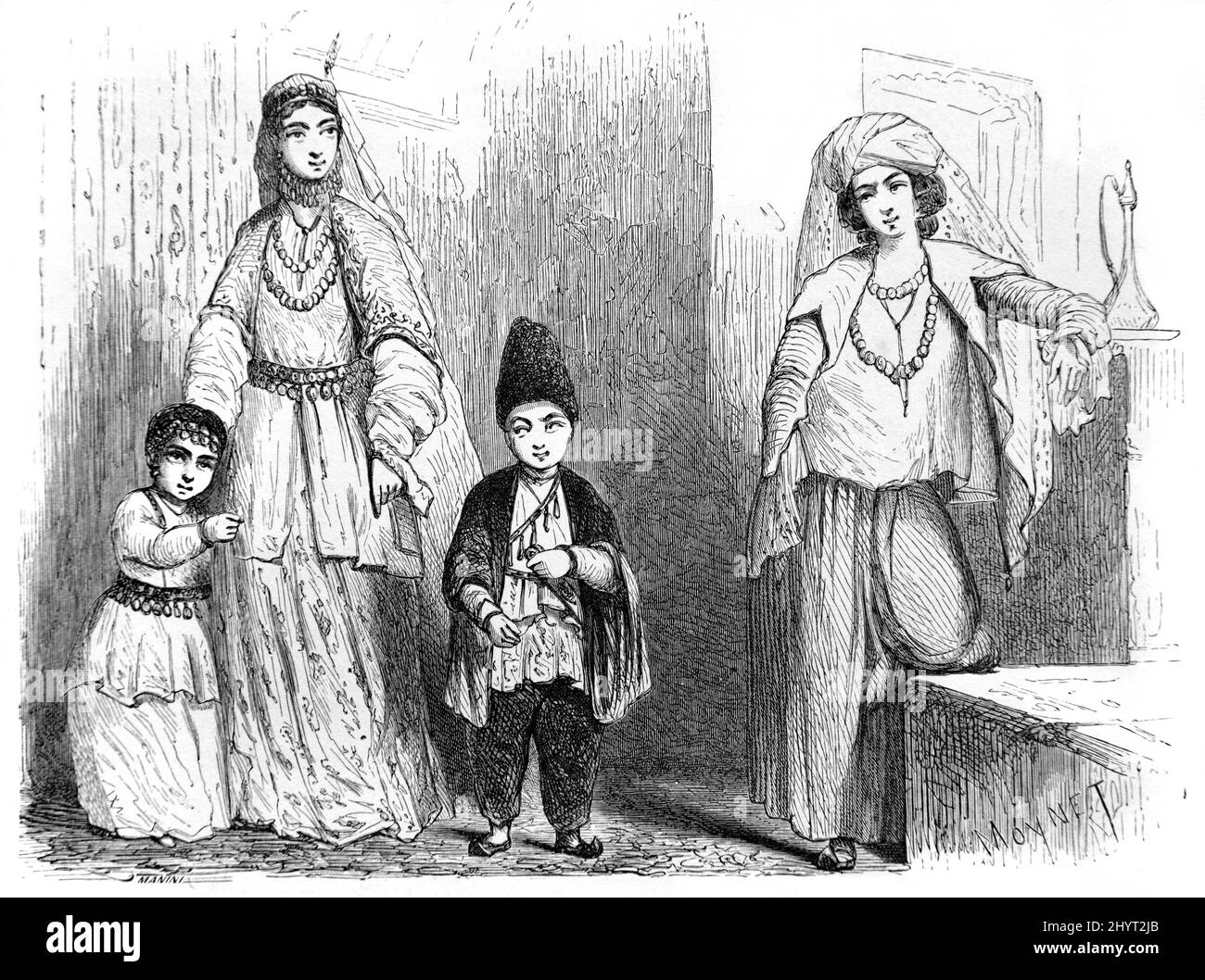 Femmes et enfants portant des vêtements traditionnels ou un costume folklorique Bakou Azerbaïdjan. Illustration ancienne ou gravure 1860. Banque D'Images