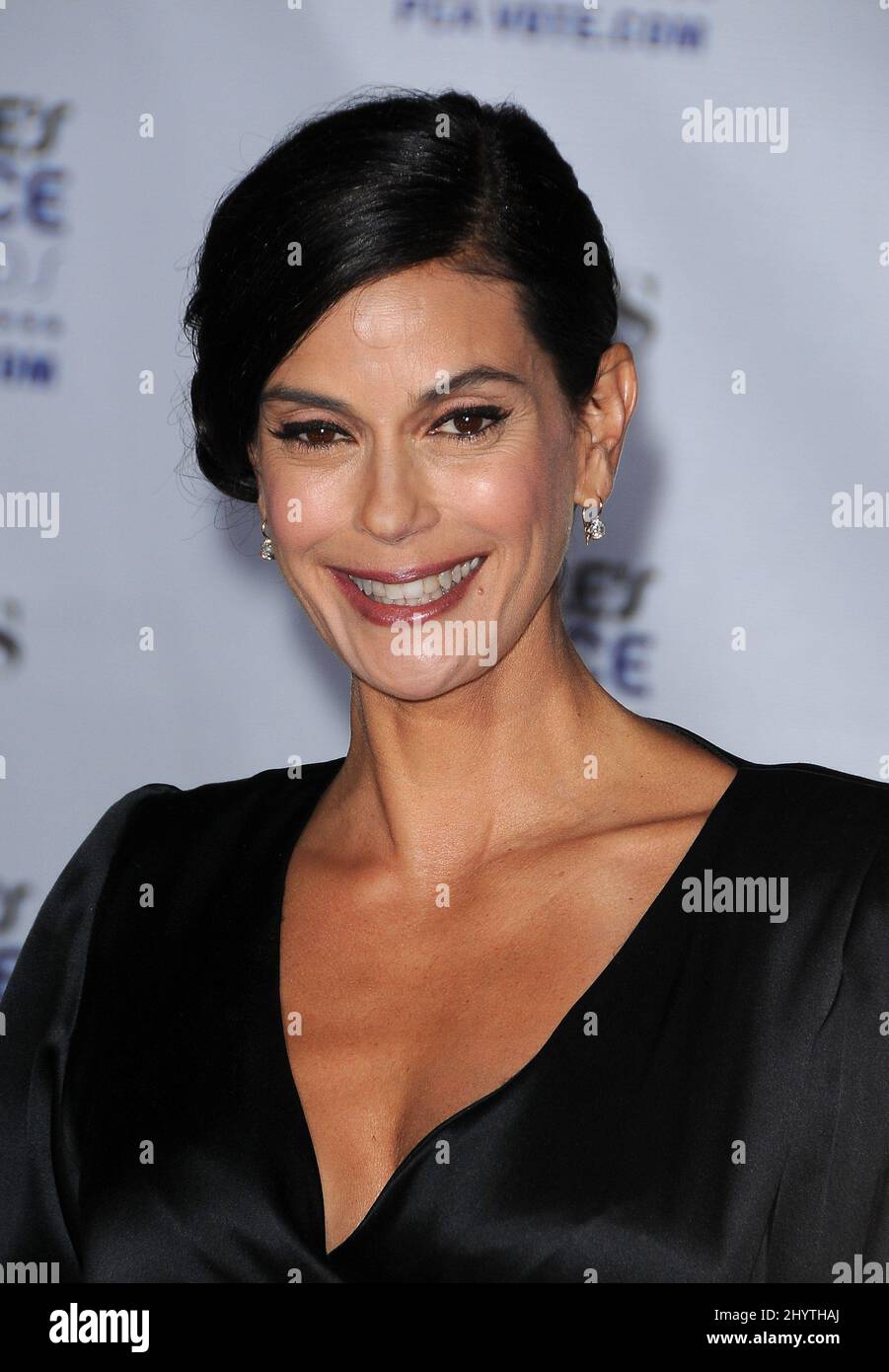 Teri Hatcher participant aux Prix annuels du choix du peuple 35th, qui se tiennent au Shrine Auditorium de Los Angeles. Banque D'Images