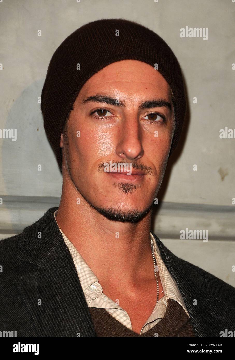 Eric Balfour arrive pour la première de Sleep Dealer au Montalban Theatre à Hollywood, Californie, Etats-Unis. Banque D'Images