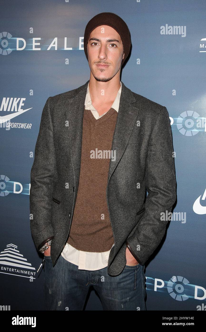 Eric Balfour arrive pour la première de Sleep Dealer au Montalban Theatre à Hollywood, Californie, Etats-Unis. Banque D'Images
