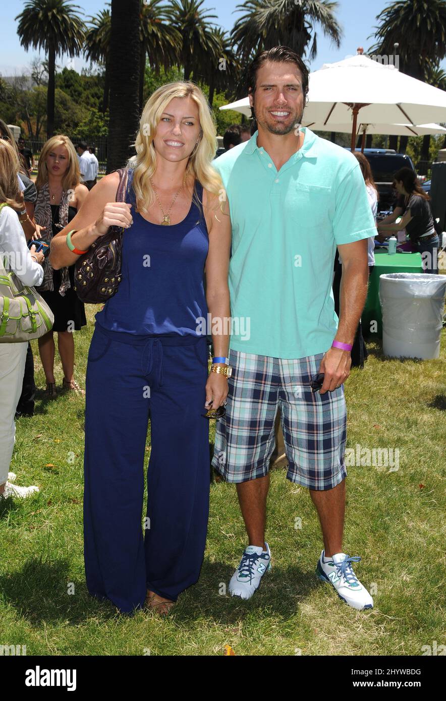 Joshua Morrow à la Elizabeth Glaser Pediatric AIDS Foundation temps pour le Carnaval des héros au Wadsworth Theatre, Los Angeles, Californie. Banque D'Images