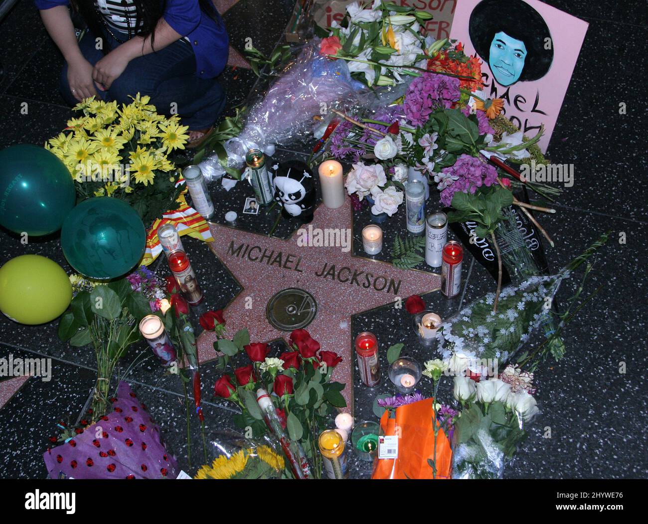 Hommages à l'étoile de Michael Jackson sur le Hollywood Walk of Fame devant le théâtre chinois de Grauman à Hollywood, aux États-Unis Banque D'Images