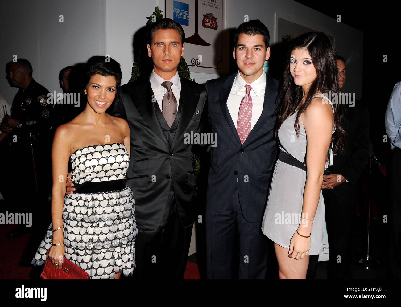 Kourtney Kardashian, Scott Disick, Rob Kardashian et Kylie Jenner lors de la soirée d'ouverture du Festival du vin et de la gastronomie de Beverly Hills au Beverly Hilton, Californie Banque D'Images