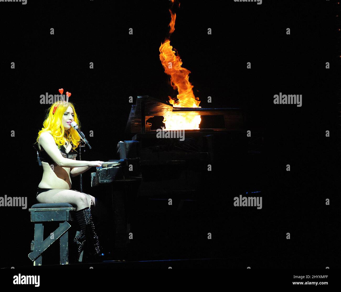 Lady Gaga en concert dans le cadre de la visite « Monster ball » au RB Center, Raleigh, Caroline du Nord. Banque D'Images