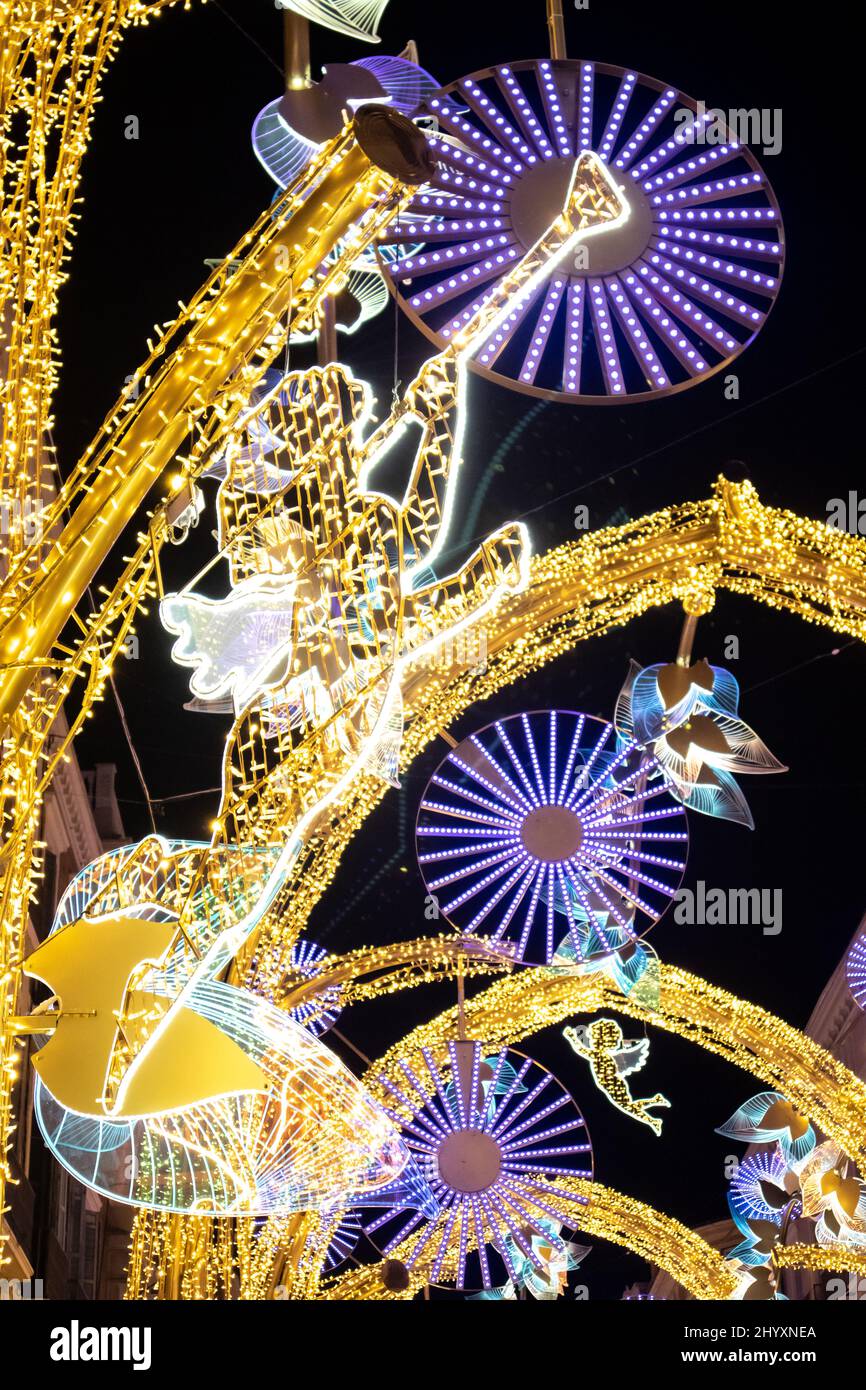 Détail ange partie de Lumières Noël "la forêt de Noël" dans la célèbre rue Marquez de Larios le centre de Malaga Costa del sol ESPAGNE. Banque D'Images