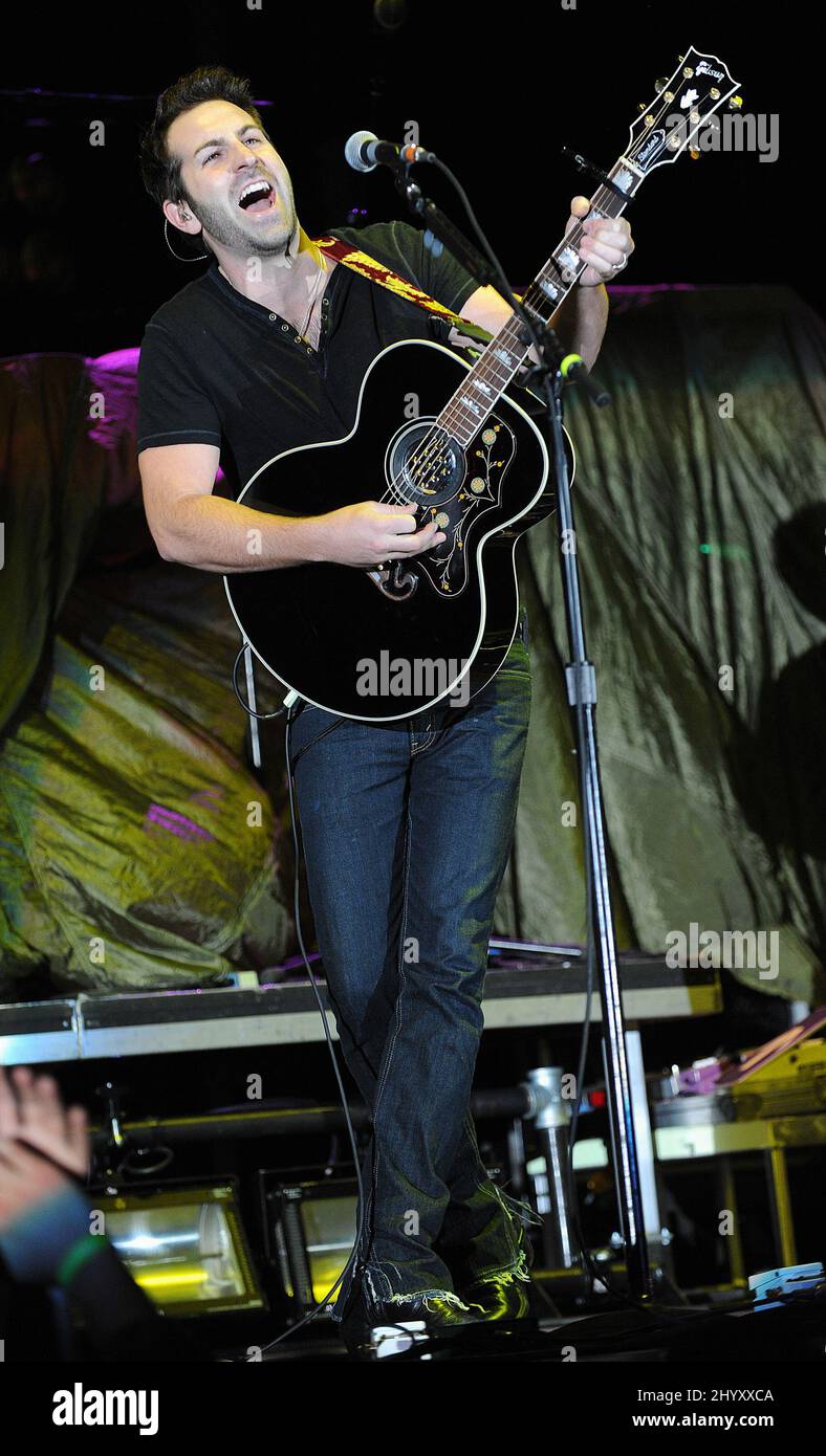 Josh Kelley se produit en concert au Durham Bulls Stadium de Durham, en Caroline du Nord Banque D'Images