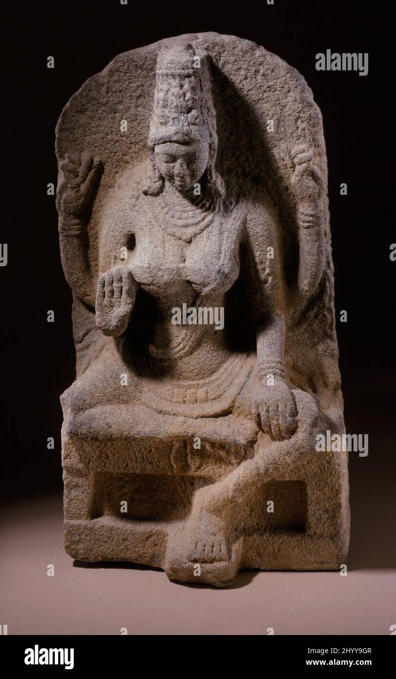 La déesse hindoue Shri Lakshmi. Inde, Tamil Nadu, région de Kaveri, 9th siècle, avec environ 12th siècle de réctation. Sculpture. Granit Banque D'Images