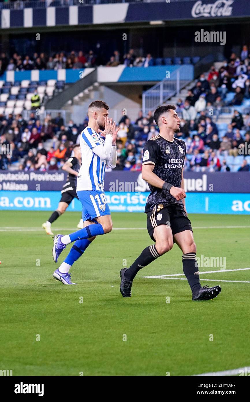 Geste d'Alvaro Vadillo vu pendant le match de la Liga Smartbank 2021/2022 entre Malaga CF et SD Ponferradina au stade de la Rosaleda. Note finale; Malaga CF 0:0 SD Ponferradina (photo de Francis Gonzalez / SOPA Images/Sipa USA) Banque D'Images