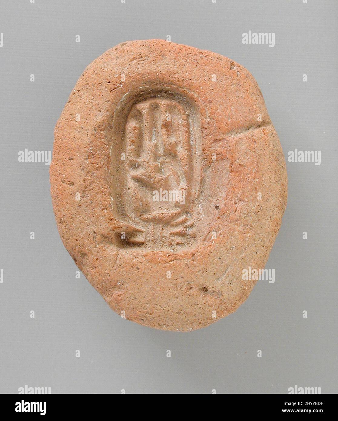 Moule avec la cartouche de la reine Tiy. Égypte, Nouveau Royaume, dynastie 18th (1410 - 1355 BCE). Outils et équipement; moules. Terre cuite Banque D'Images