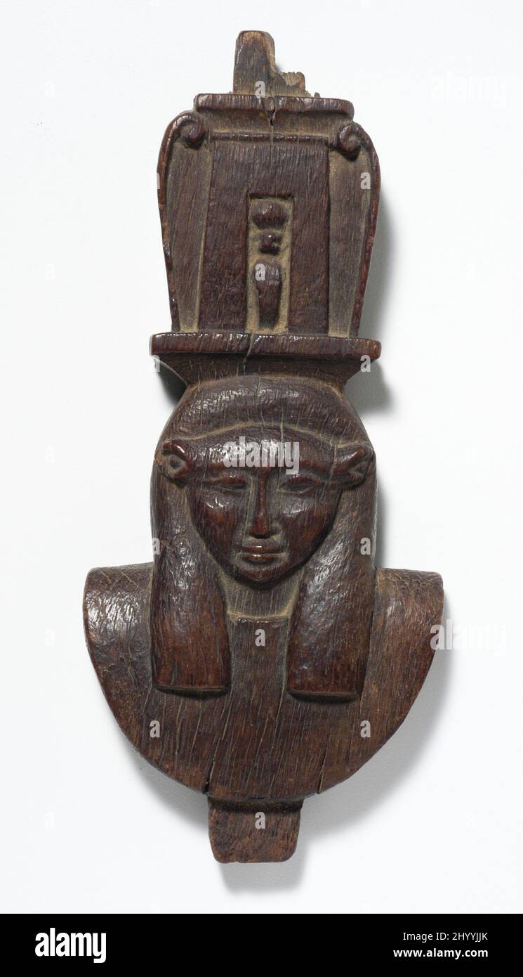 Chef de Hathor. Égypte, dynastie de 16th (vers 1665 - 1600 BCE). Sculpture. Cèdre, sculpté Banque D'Images