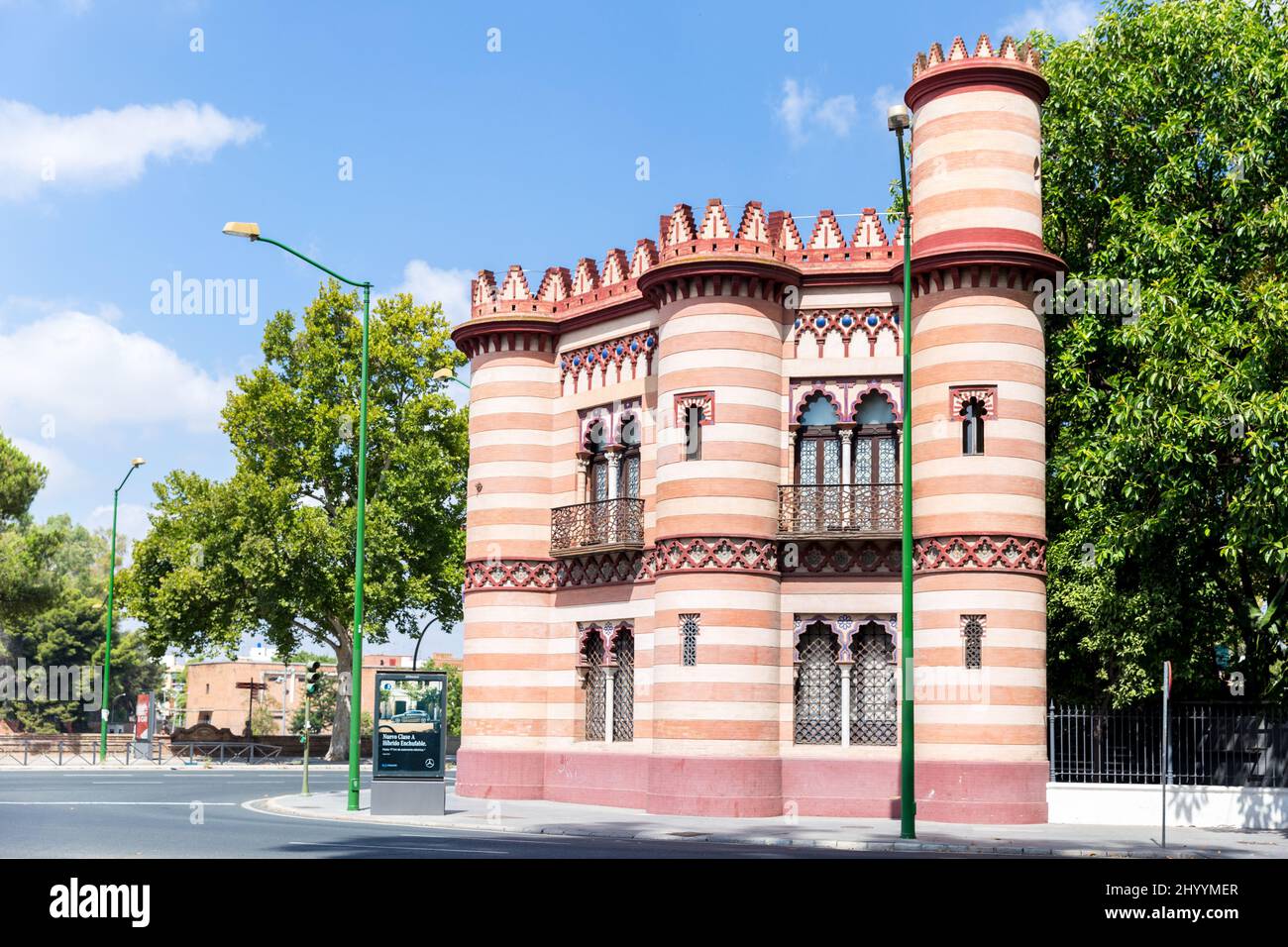 Le Costurero de la Reina - "boîte à coudre de la Reine". Construit à la fin du 19 siècle dans les jardins du Palais de San Telmo, maintenant la Maria Luisa Pa Banque D'Images