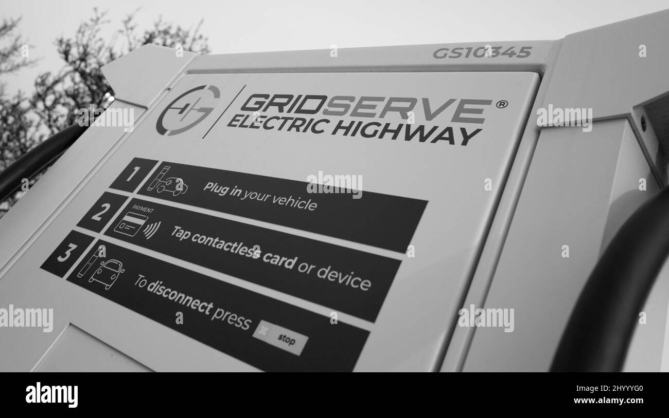 Poste de charge électrique de véhicule électrique d'autoroute Gridserve Banque D'Images