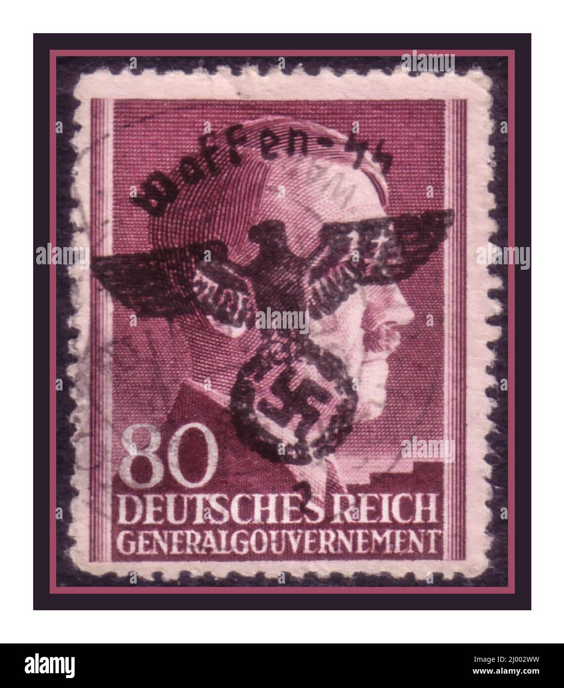 1940s Timbre nazi Waffen SS Post Mark sur Deutsches Reich timbre-poste du gouvernement général à 80 Reichspfennigs avec le portrait d'Adolf Hitler derrière la Seconde Guerre mondiale Banque D'Images