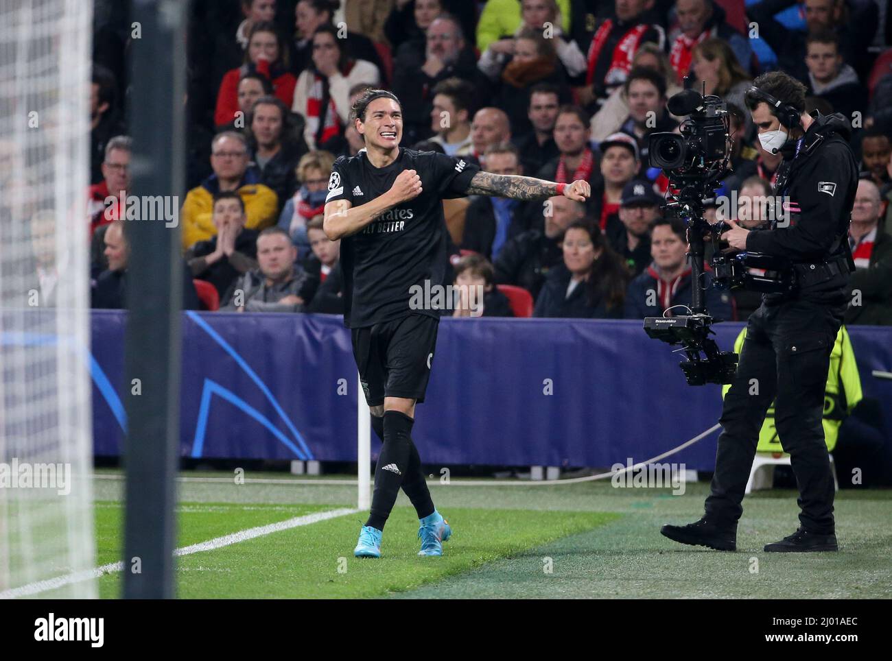 Amsterdam, pays Bas. 15th mars 2022. Darwin Nunez de Benfica fête son but gagnant lors de la Ligue des champions de l'UEFA, Round of 16, match de football à 2nd jambes entre AFC AJAX Amsterdam et SL Benfica Lisbonne le 15 mars 2022 à Johan Cruijff Arena à Amsterdam, pays-Bas - photo Jean Catuffe/DPPI crédit: DPPI Media/Alay Live News Banque D'Images