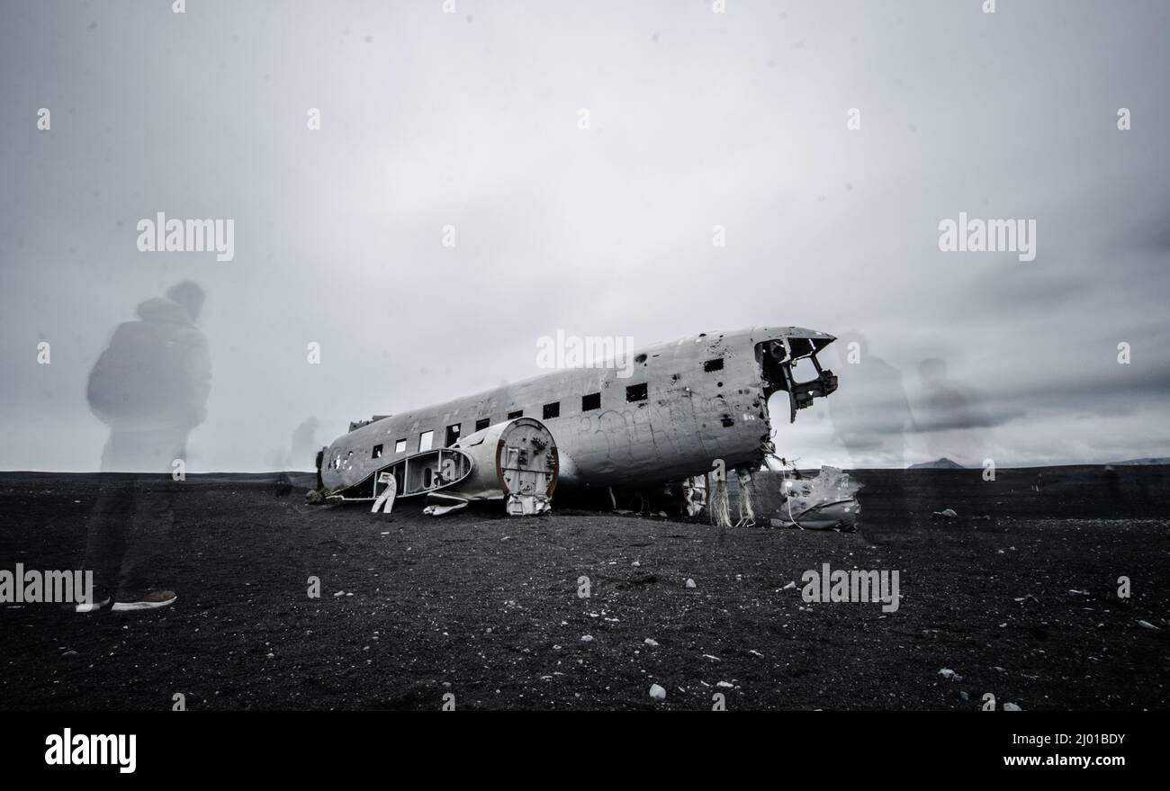 Échelle de gris de l'avion DC 3 épaté dans le sud de l'Écosse Banque D'Images