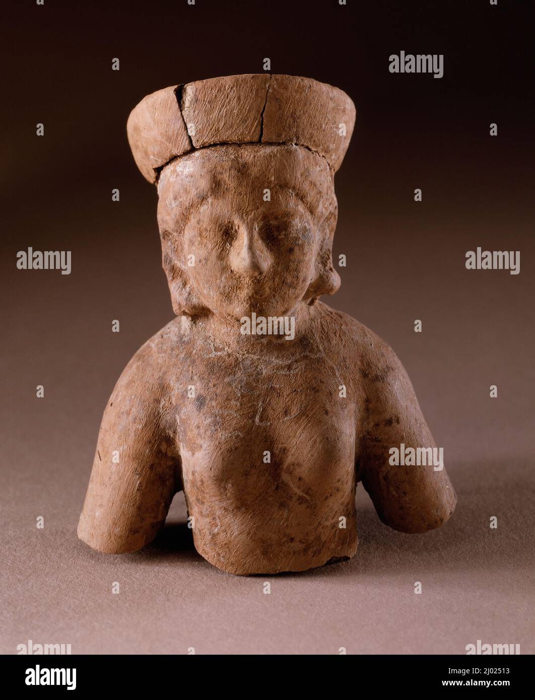 La déesse de la fertilité. Pakistan, Sirkap ou Charsadda, région de Gandhara, 1st siècle. Sculpture. Terre cuite Banque D'Images