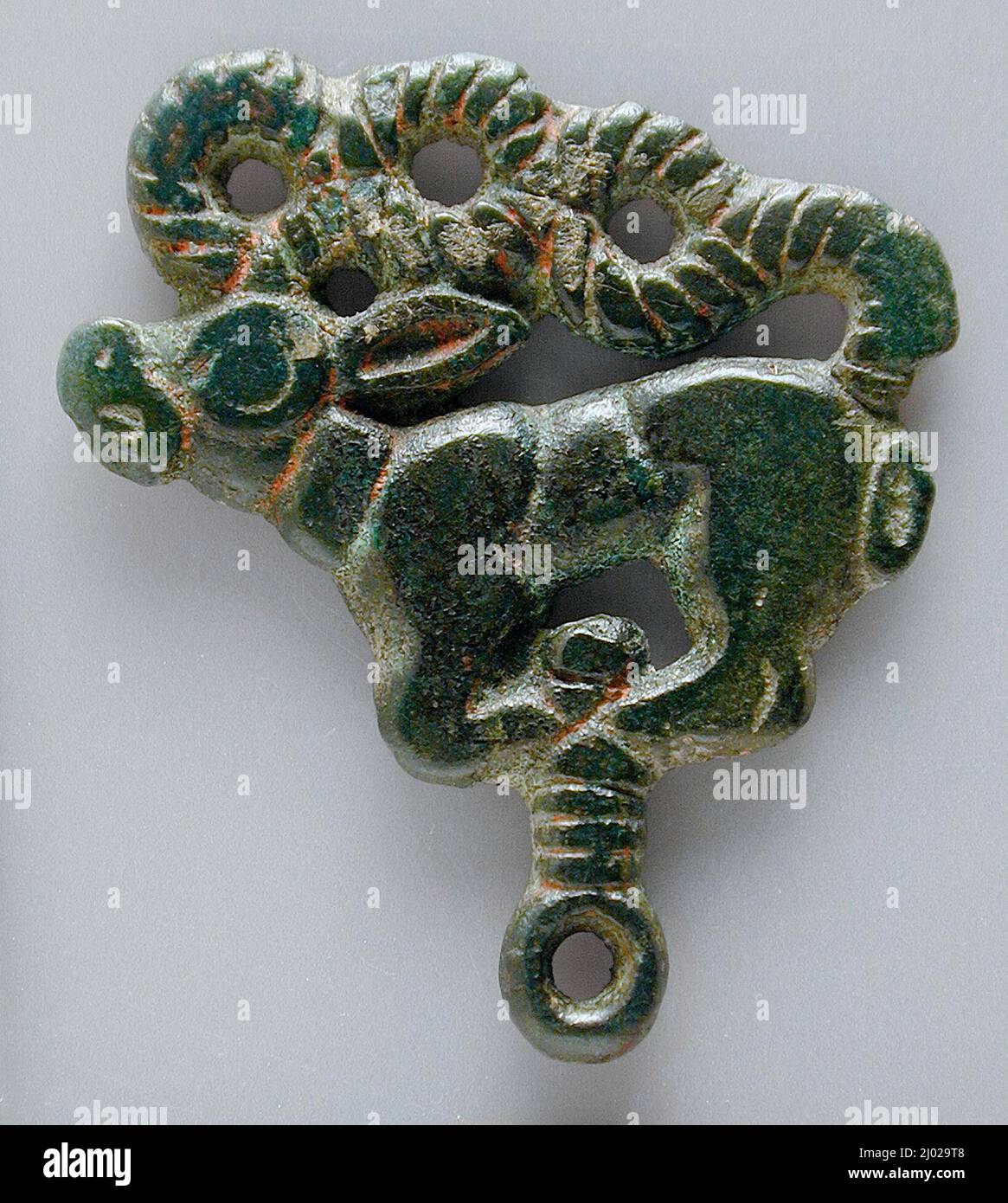 Amulet. Ouest de la Mongolie intérieure, 5th-3rd siècle C.-B.. Bijoux et accessoires; amulettes. Bronze, moulé Banque D'Images