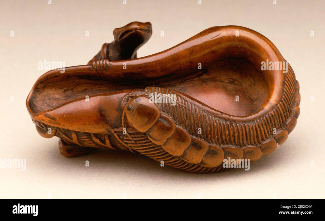 Lézard et Centipede. Yoshinaga (Japon, actif avant 1781). Japon, 18th siècle. Costumes; accessoires. Bois Banque D'Images