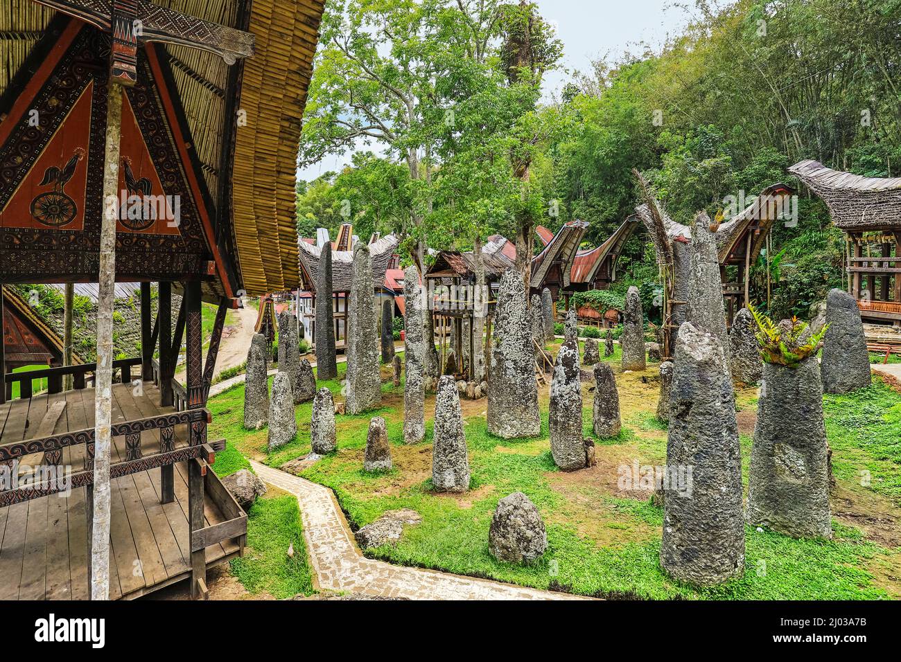 Bori Kalimbuang, lieu de sépulture mégalithique avec 102 menhirs près de Rantepao, Bori, Rantepao, Toraja, Sulawesi du Sud, Indonésie, Asie du Sud-est, Asie Banque D'Images