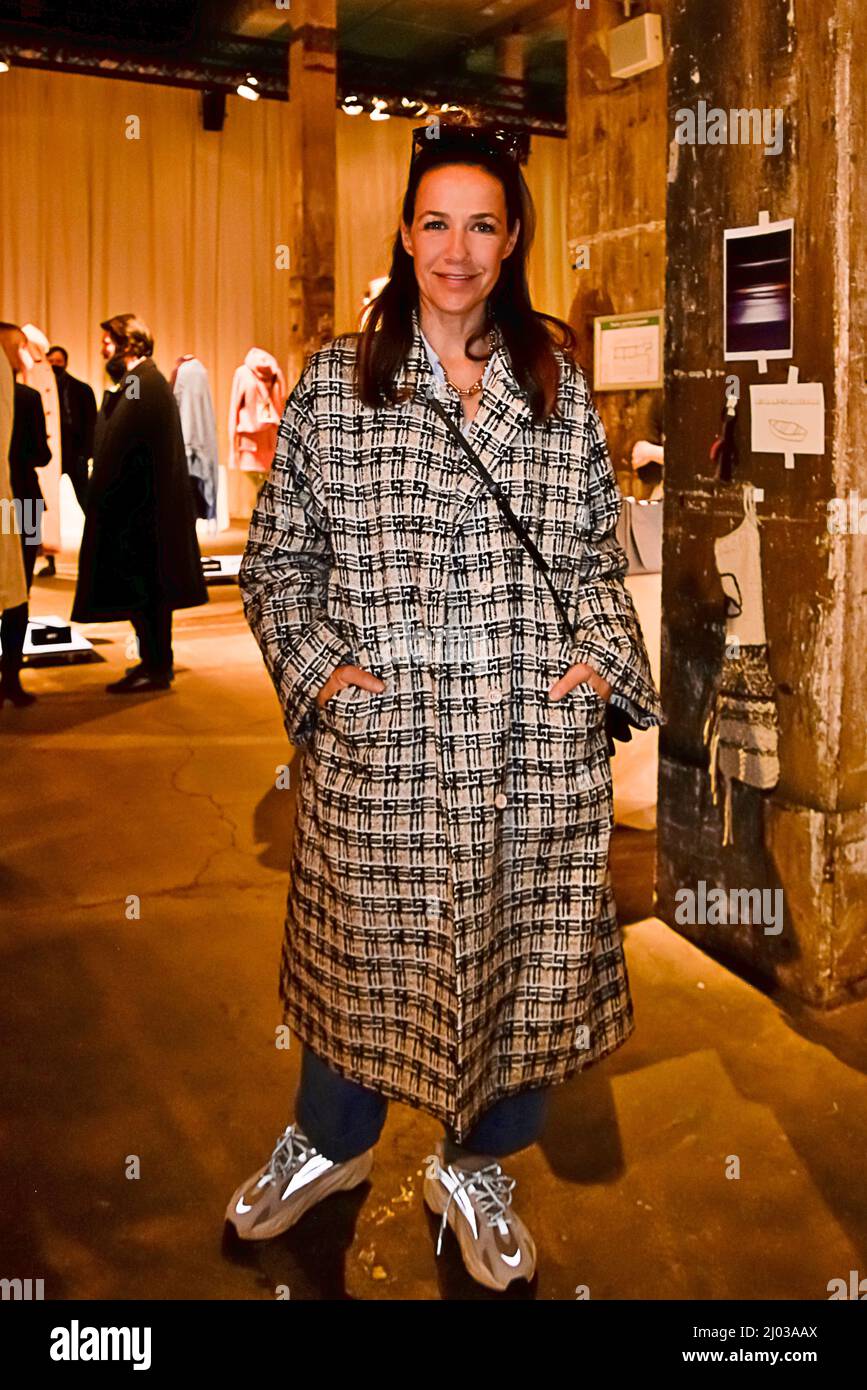 Alexandra Neldel beim Berliner salon im Rahmen der MBFW auf der Fashion week Berlin automne/hiver 2022 im Kraftwerk Berlin. Berlin, 14.03.2022 Banque D'Images