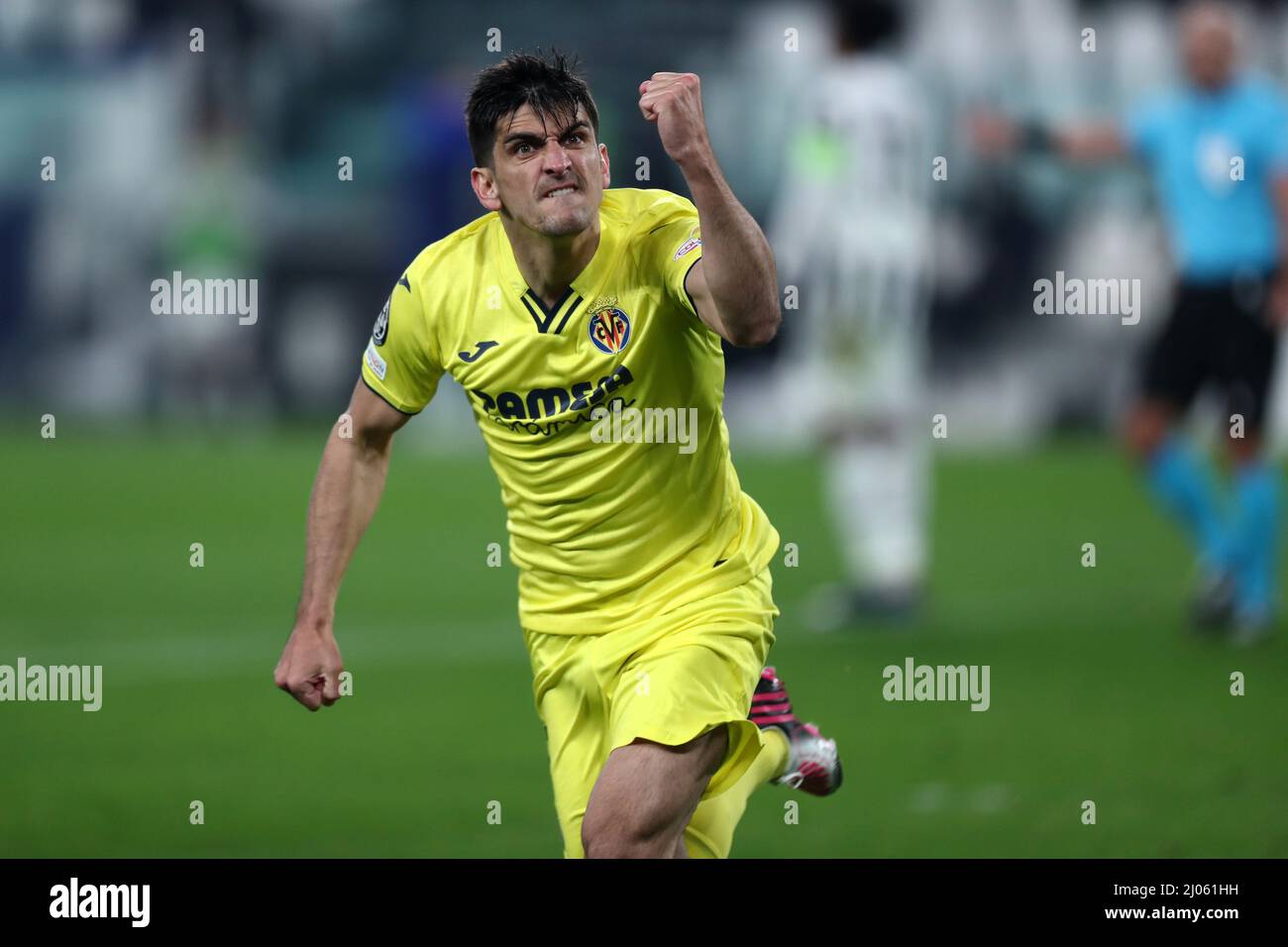 Turin, Italie. 16th mars 2022. Gerard Moreno de Villarreal CF célèbre après avoir marquant le premier but de son équipe lors du match de la Ligue des champions de l'UEFA Round of Sixteen Leg Two entre le Juventus FC et le Villareal CF. Credit: Marco Canoniero / Alamy Live News Banque D'Images