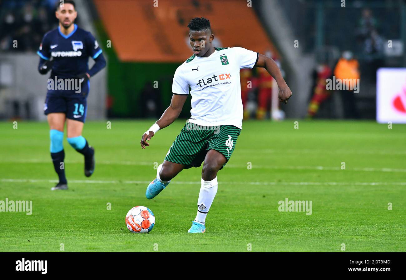 Bundesliga, Borussia Park Mönchengladbach: Borussia Mönchengladbach vs Hertha BSC Berlin; Breel Embolo Banque D'Images