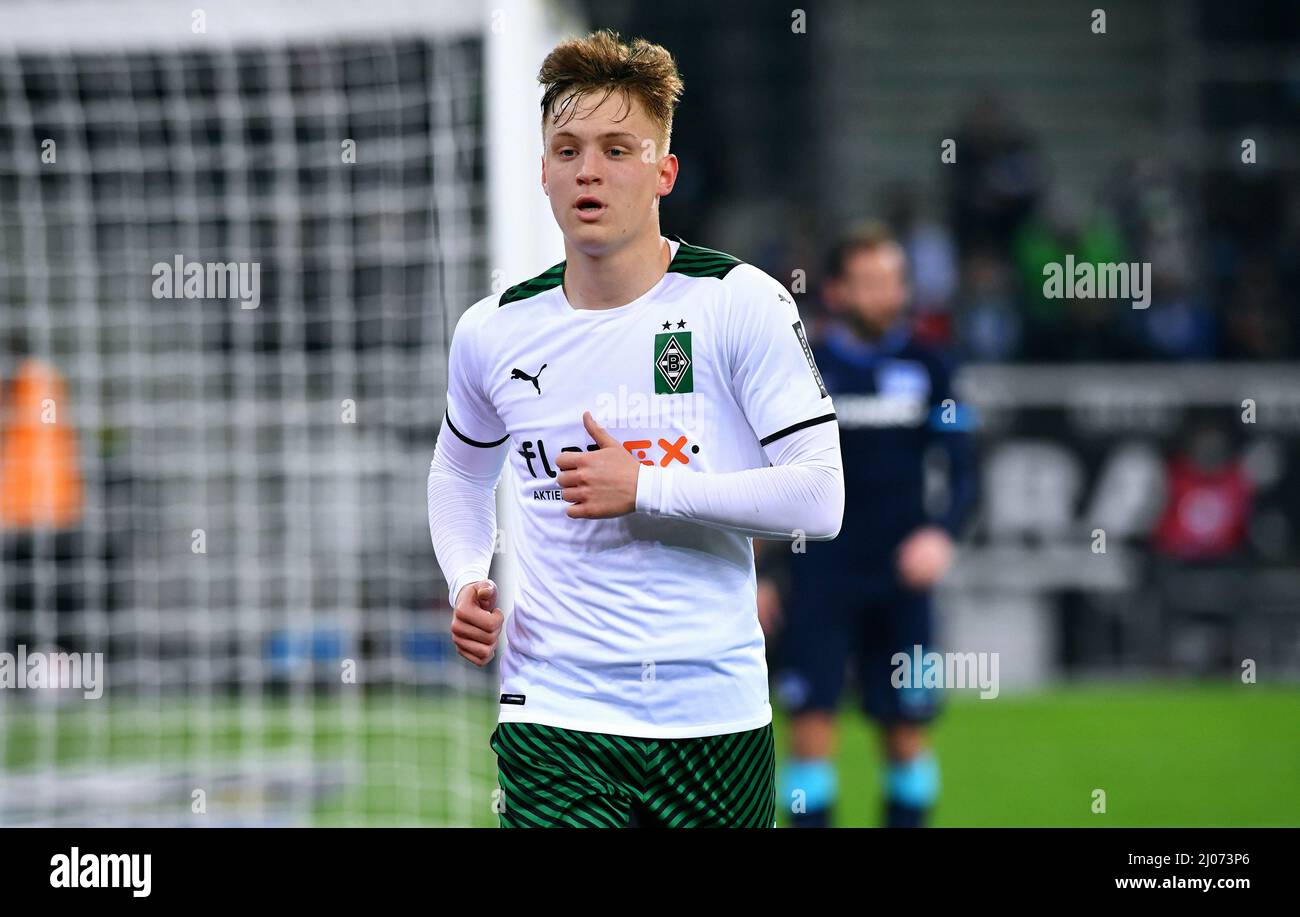 Bundesliga, Borussia Park Mönchengladbach: Borussia Mönchengladbach vs Hertha BSC Berlin; Luca Netz Banque D'Images