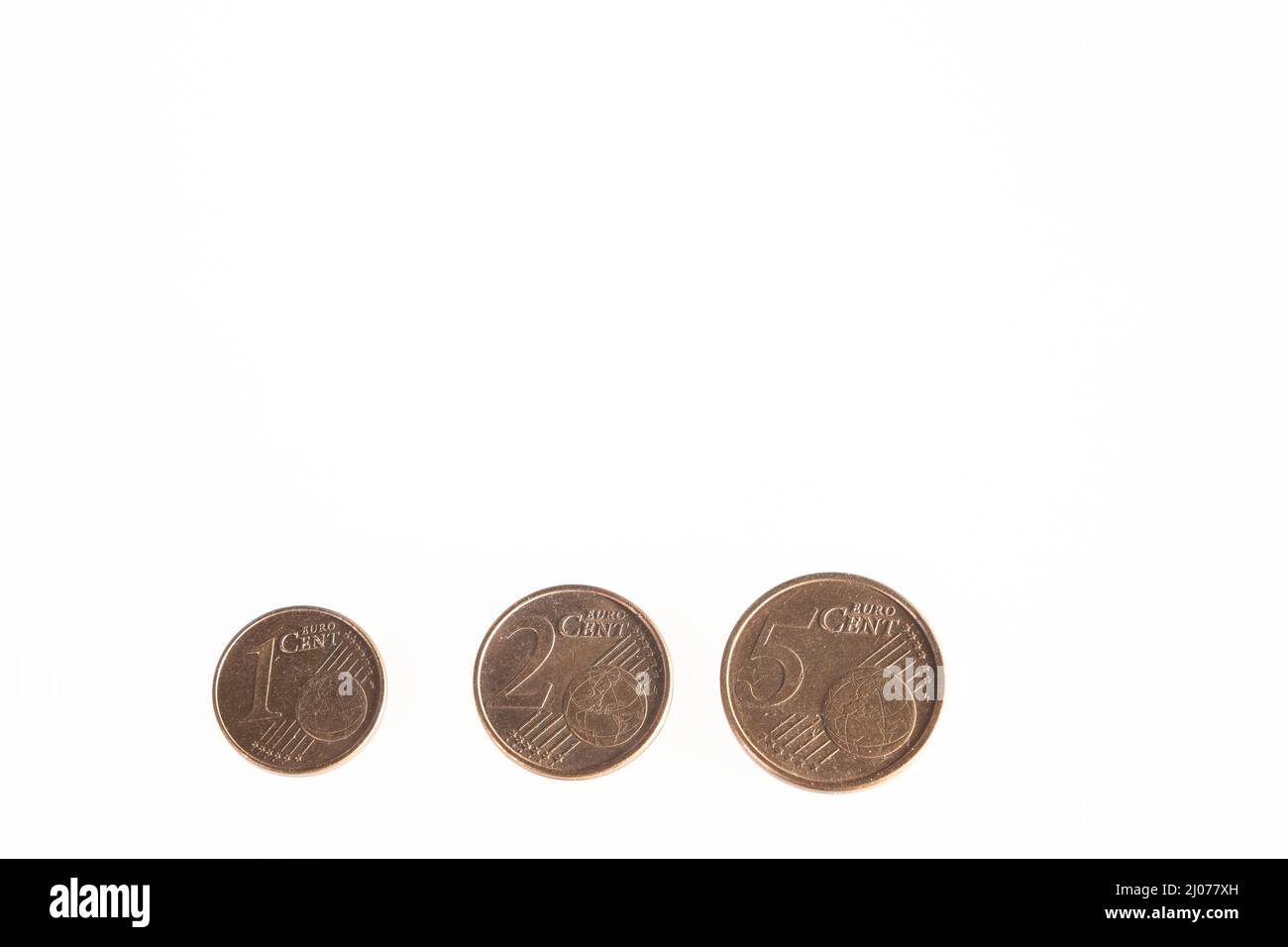 1, 2 et 3 euro cent pièce sur fond blanc Banque D'Images