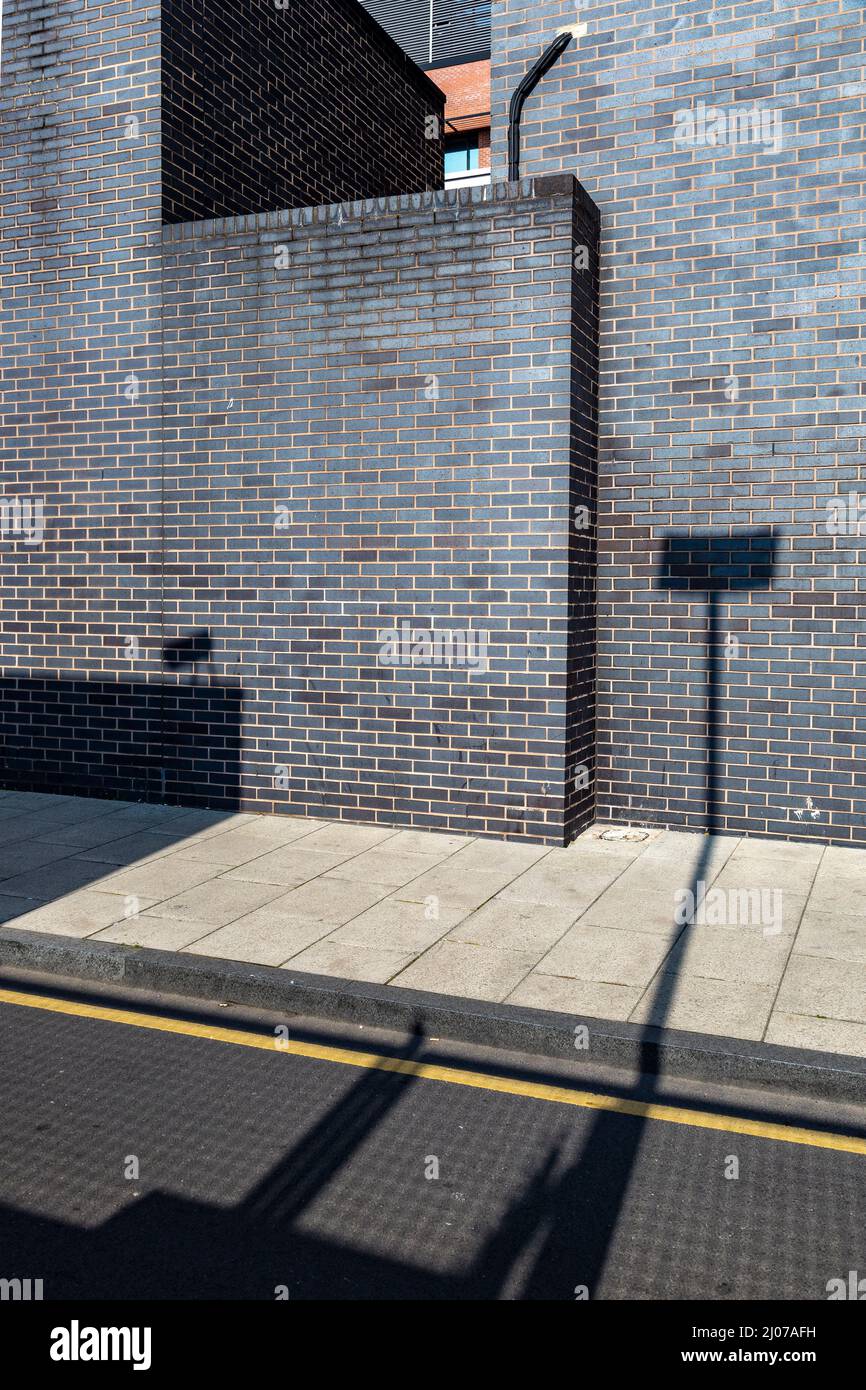 Mur de briques Sheffield avec ombres Banque D'Images