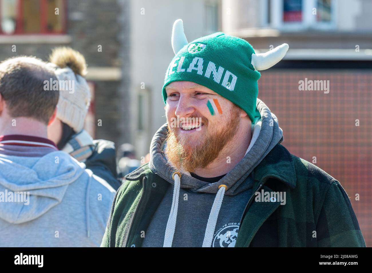 Bantry, West Cork, Irlande. 17th mars 2022. La ville de Bantry a tenu aujourd'hui sa première parade de la Saint-Patrick en deux ans et des centaines de personnes se sont tournées pour assister aux festivités. Crédit : AG News/Alay Live News Banque D'Images