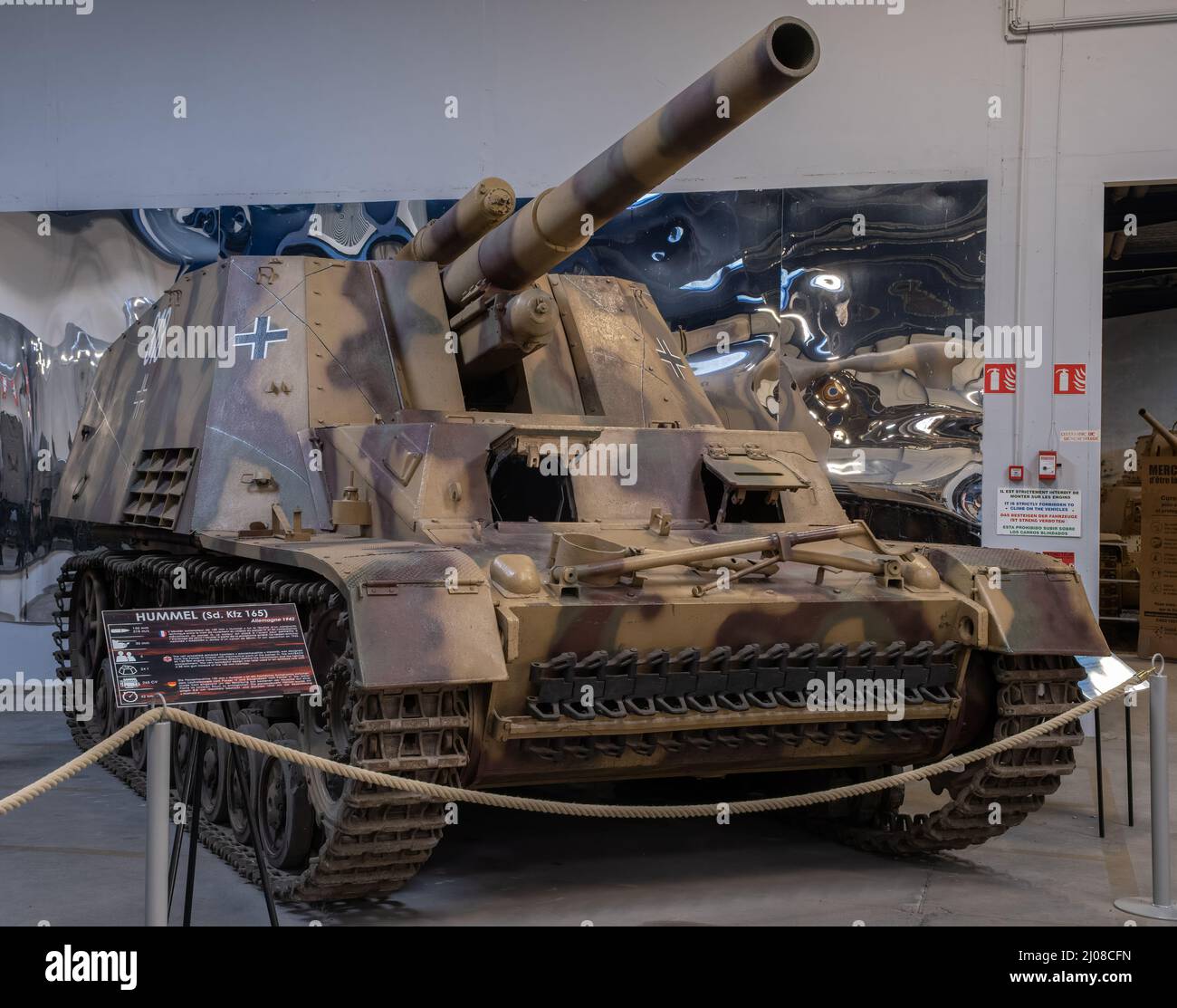 Saumur, France - 26 février 2022 : Hummel allemand (SD. Kfz. 165). Musée du char à Saumur (Musée des Blindes). Deuxième exposition de la guerre mondiale. Sélectif f Banque D'Images