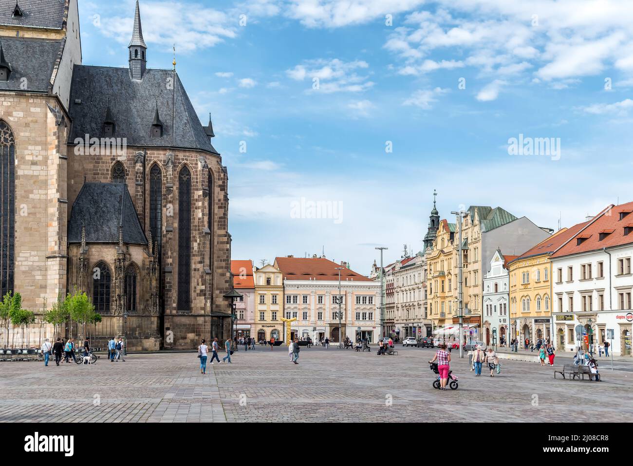 Plzen, République tchèque - Mai 12 2019 : la cathédrale Saint-Bartholomée sur la place de la République Banque D'Images