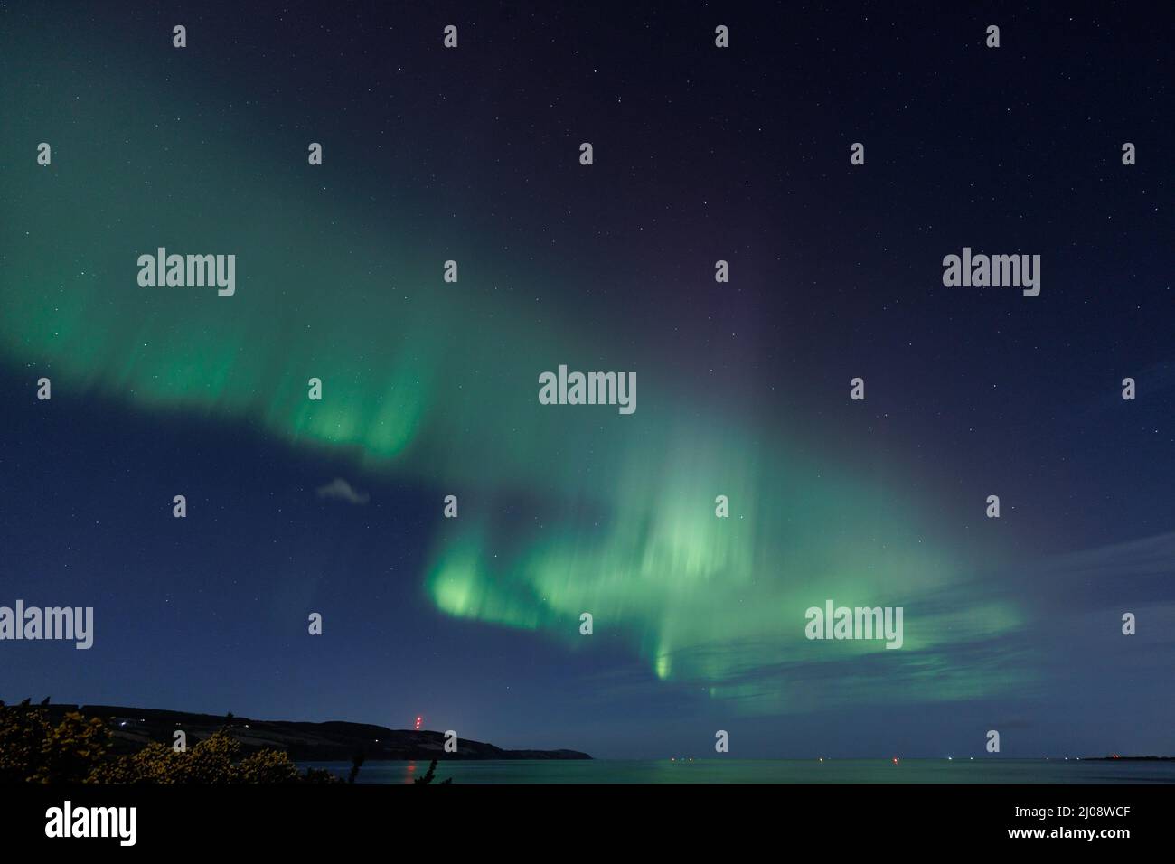 Les aurores boréales (Aurora borealis) au-dessus des Highlands écossais Banque D'Images