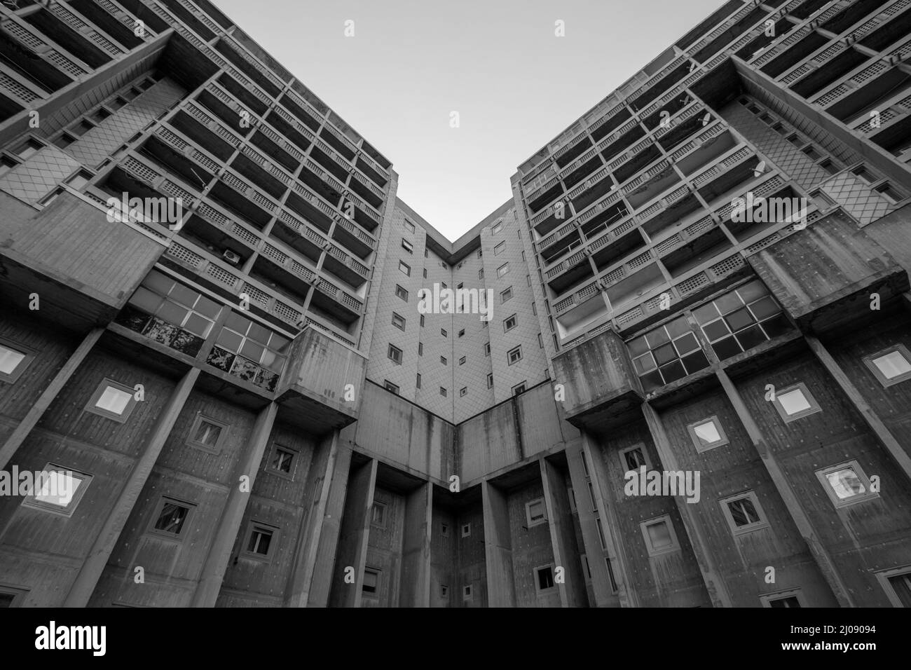 Le 'Quadrilatero' un taureau brutaliste dans le quartier de Rozzol-Melara (Trieste) Banque D'Images
