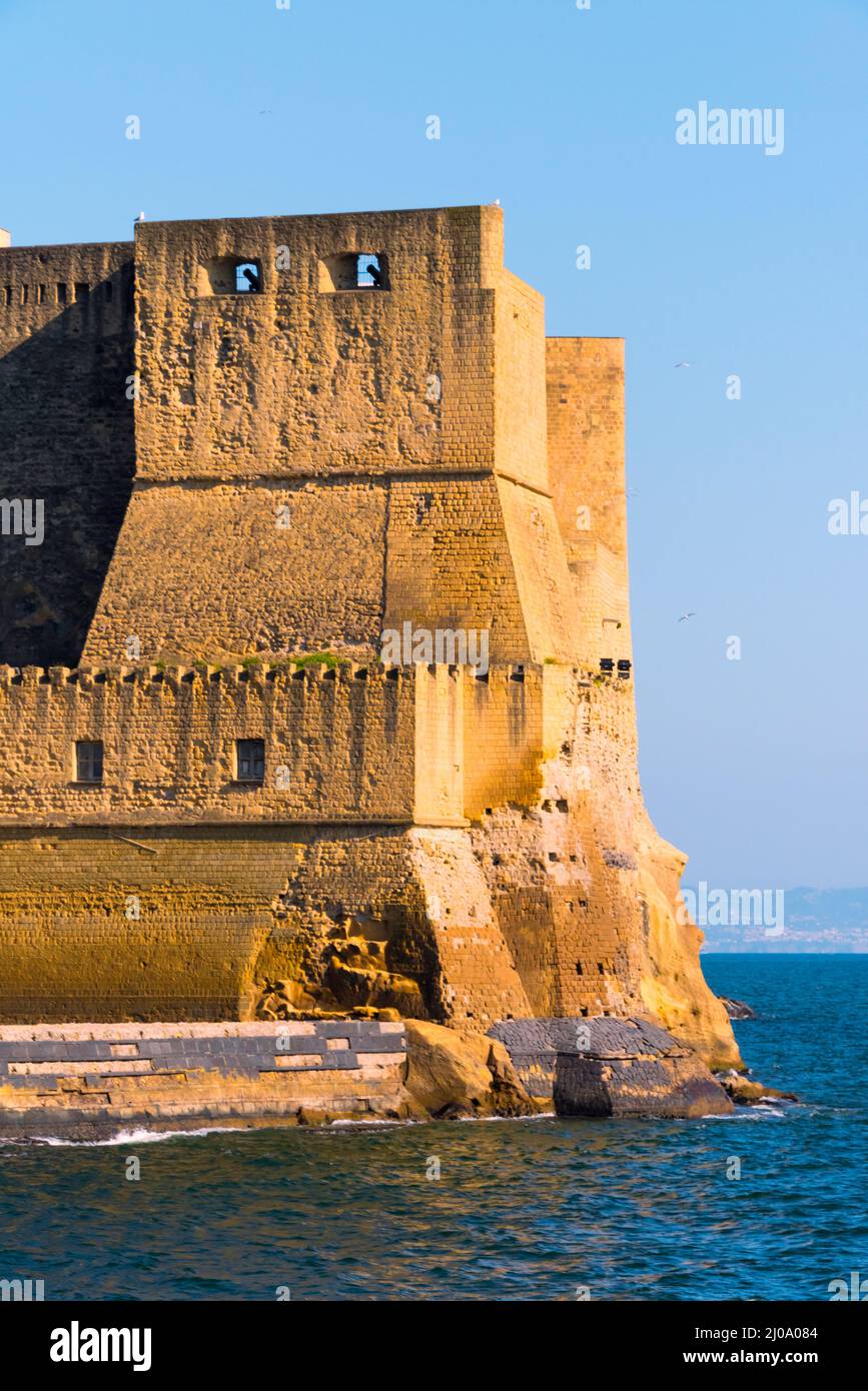 Castel dell'Ovo (château des oeufs), Naples, région de Campanie, Italie Banque D'Images