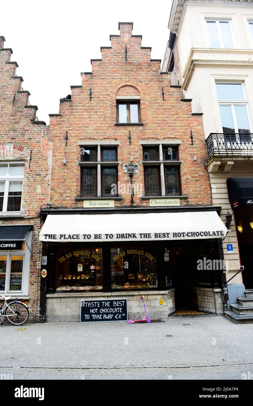 L'ancienne maison de chocolat à Bruges, Belgique. Banque D'Images