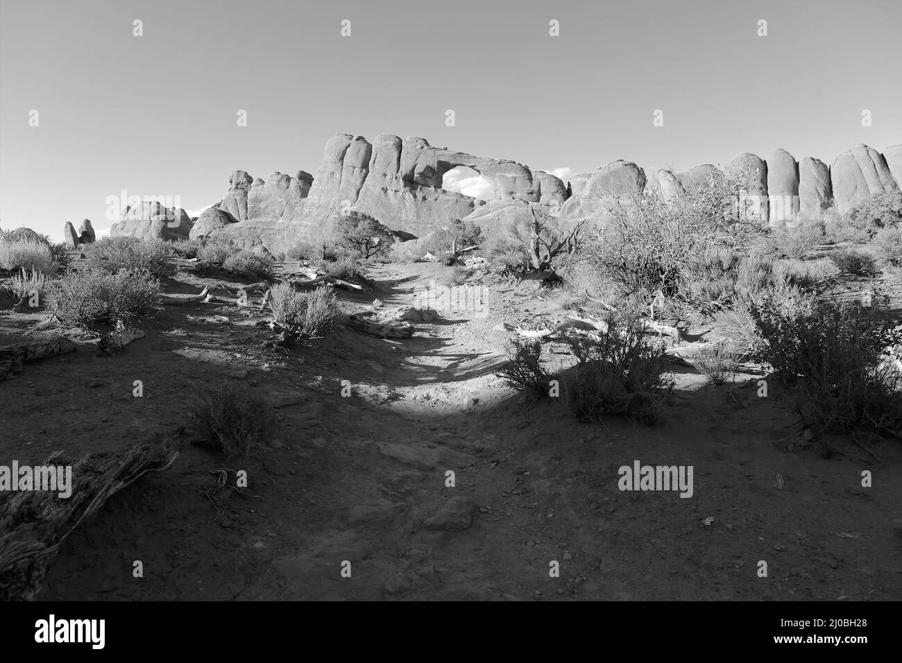 L'arche d'horizon du parc national Arches utah (noir et blanc) Banque D'Images