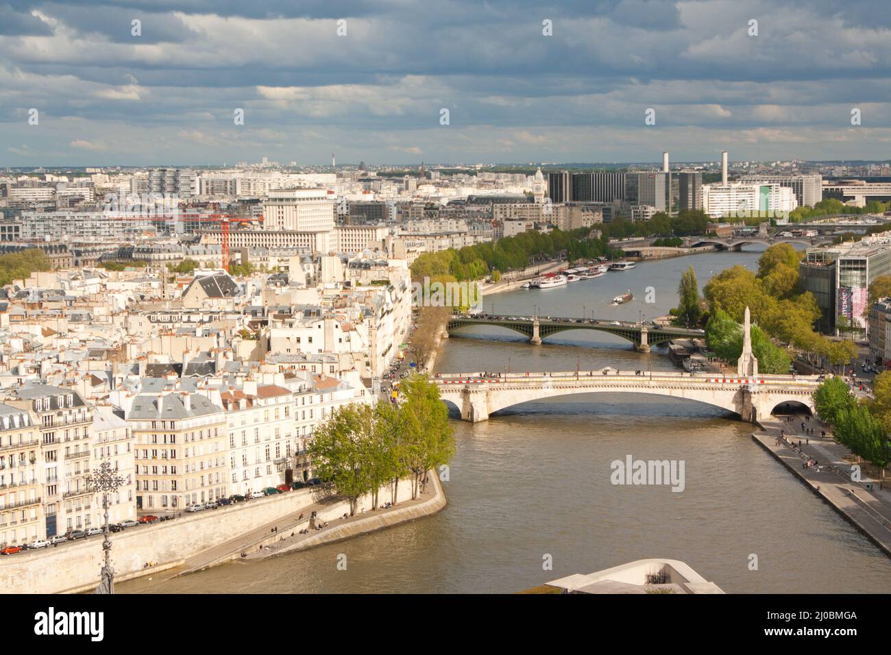 Gargouille sur la cathédrale Notre Dame, Paris, France Banque D'Images