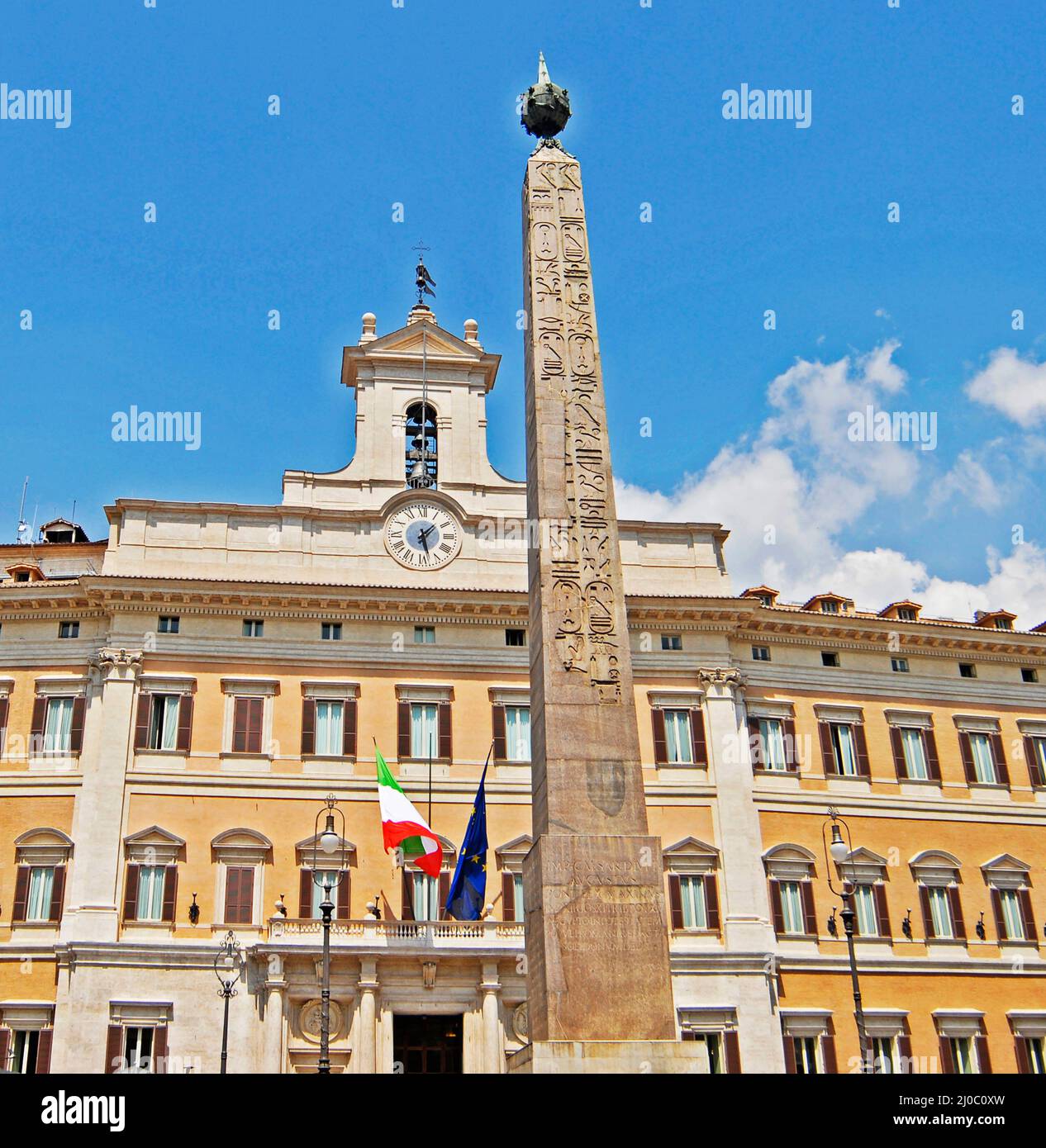 Palazzo Montecitorio, siège du Parlement italien, Rome, Latium, Italie Banque D'Images