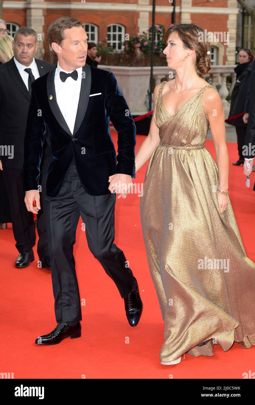 13th mars 2022, Londres, Royaume-Uni. Benoît Cumberbatch et Sophie Hunter arrivent aux EE British Academy film Awards, au Royal Albert Hall, Londres. CR Banque D'Images