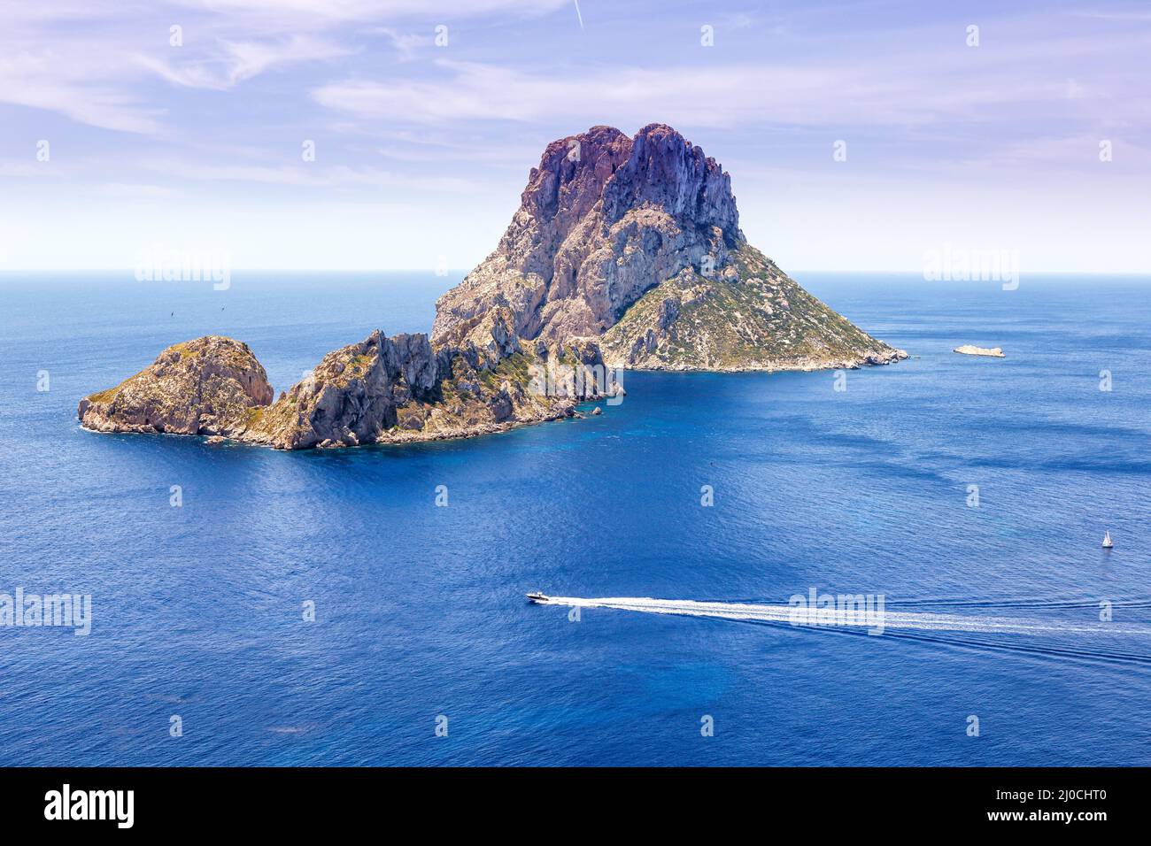 Es Vedra rock île Ibiza Espagne voyage mer bateau Méditerranée vacances Banque D'Images
