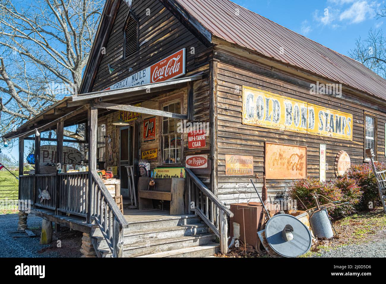 Crazy Mule antiques, situé dans un 1909 Lula, Géorgie, magasin général dans les contreforts des montagnes Blue Ridge. (ÉTATS-UNIS) Banque D'Images